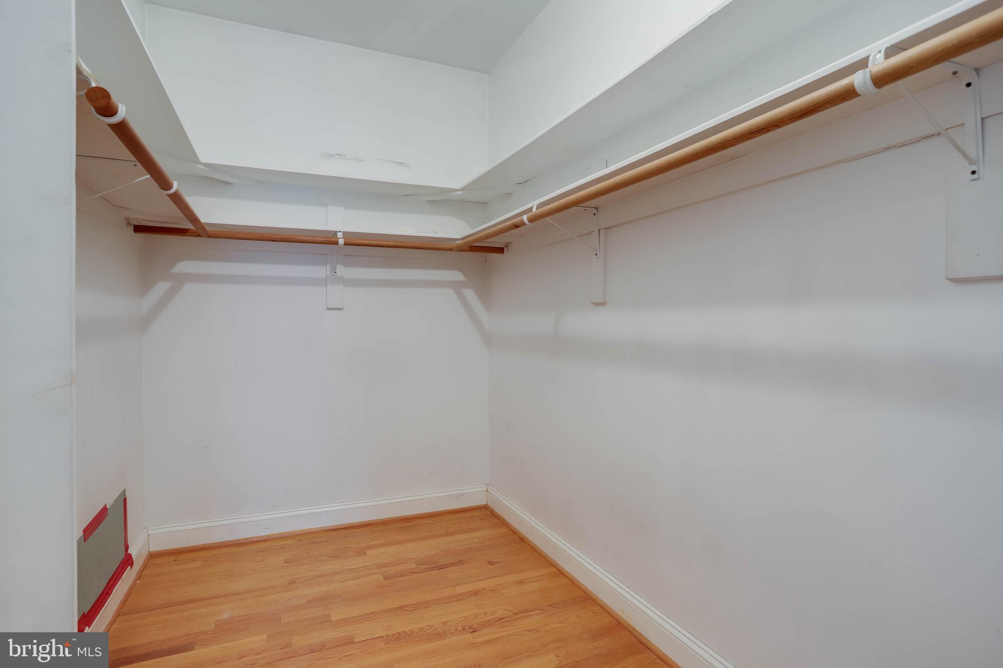 POTOMAC OUTSIDE - Residential