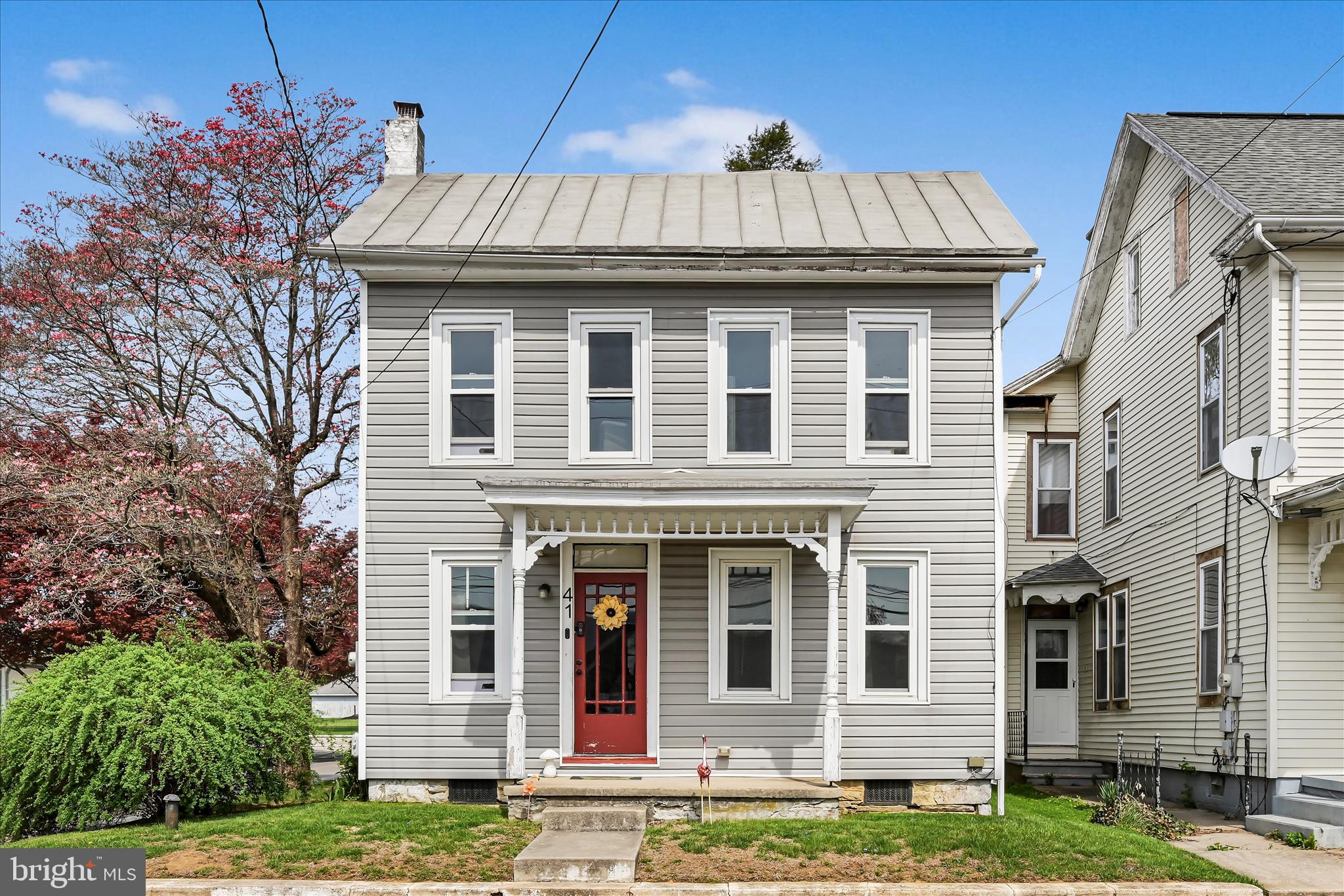 41 MEMORIAL BOULEVARD