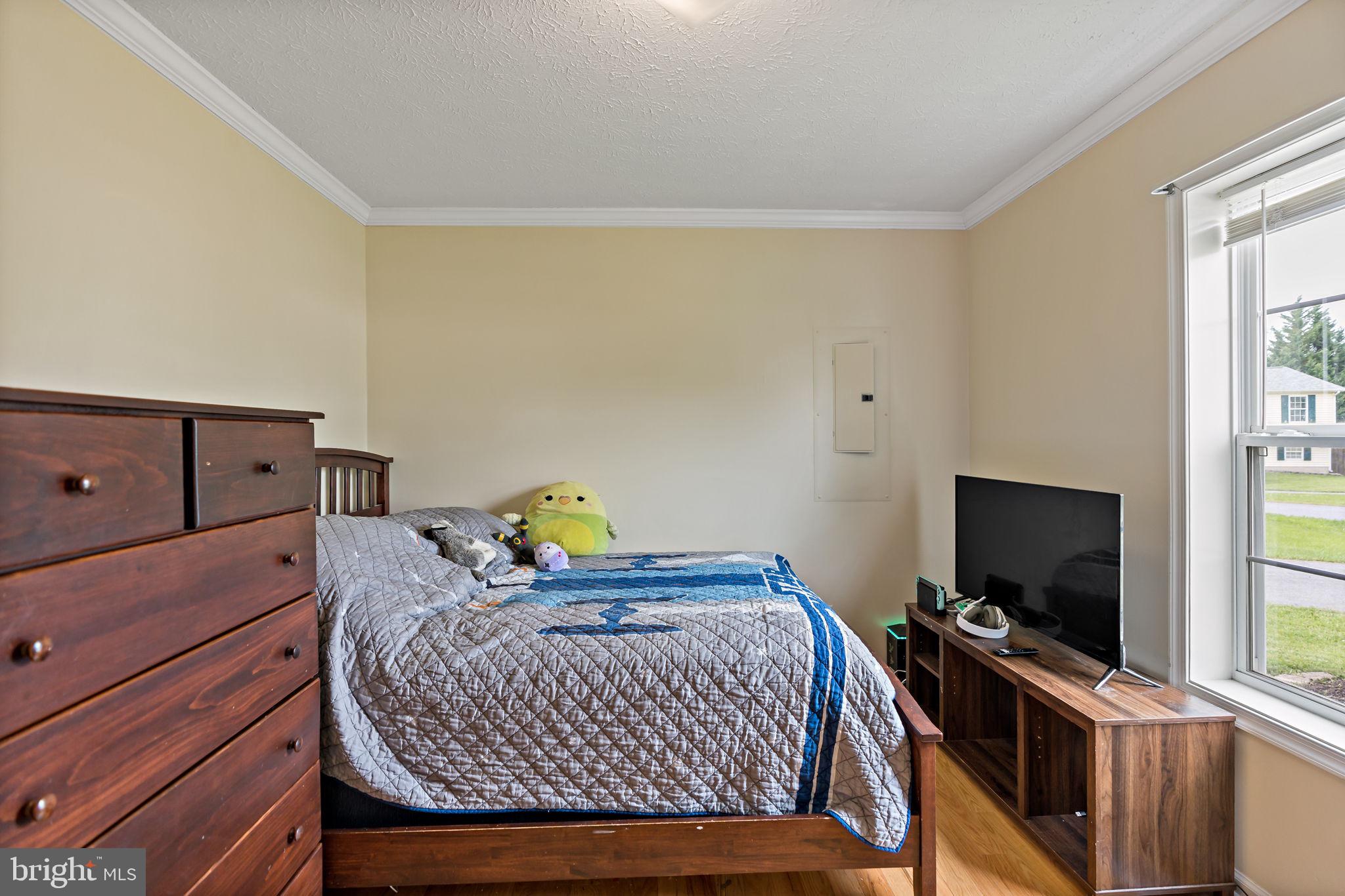 WATERFORD SQUARE - Residential