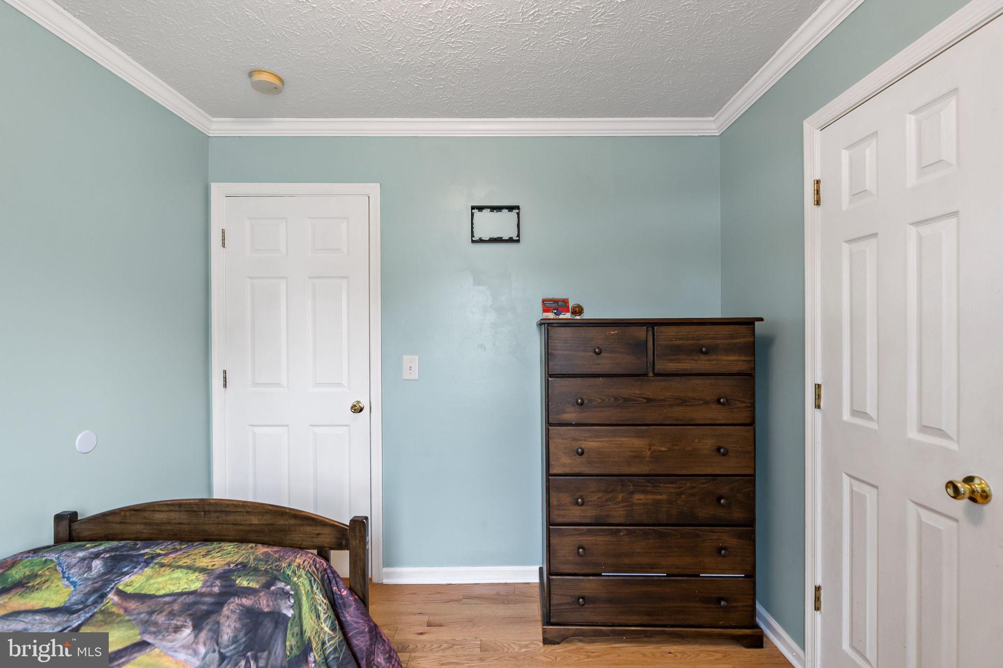 WATERFORD SQUARE - Residential