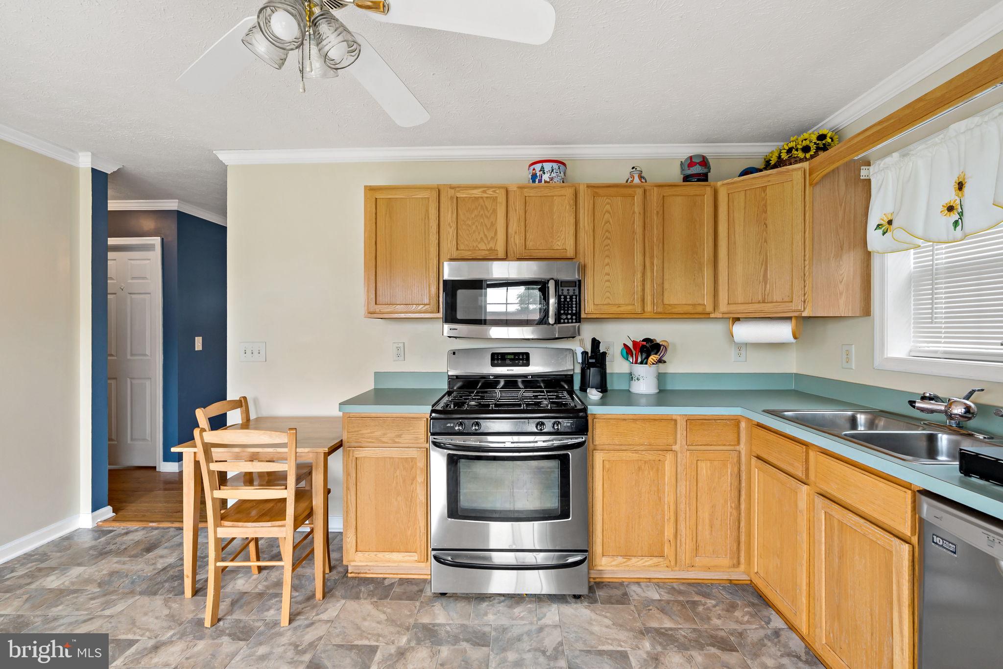 WATERFORD SQUARE - Residential