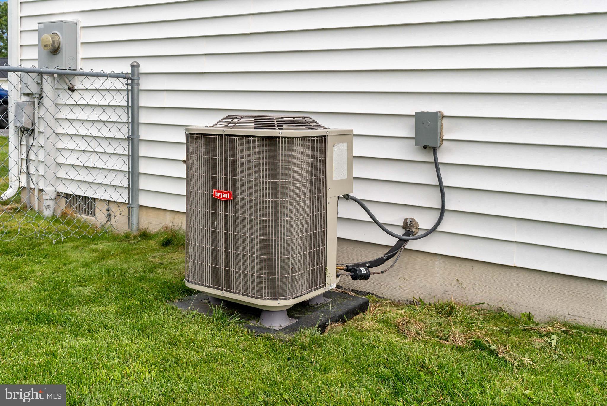 WATERFORD SQUARE - Residential