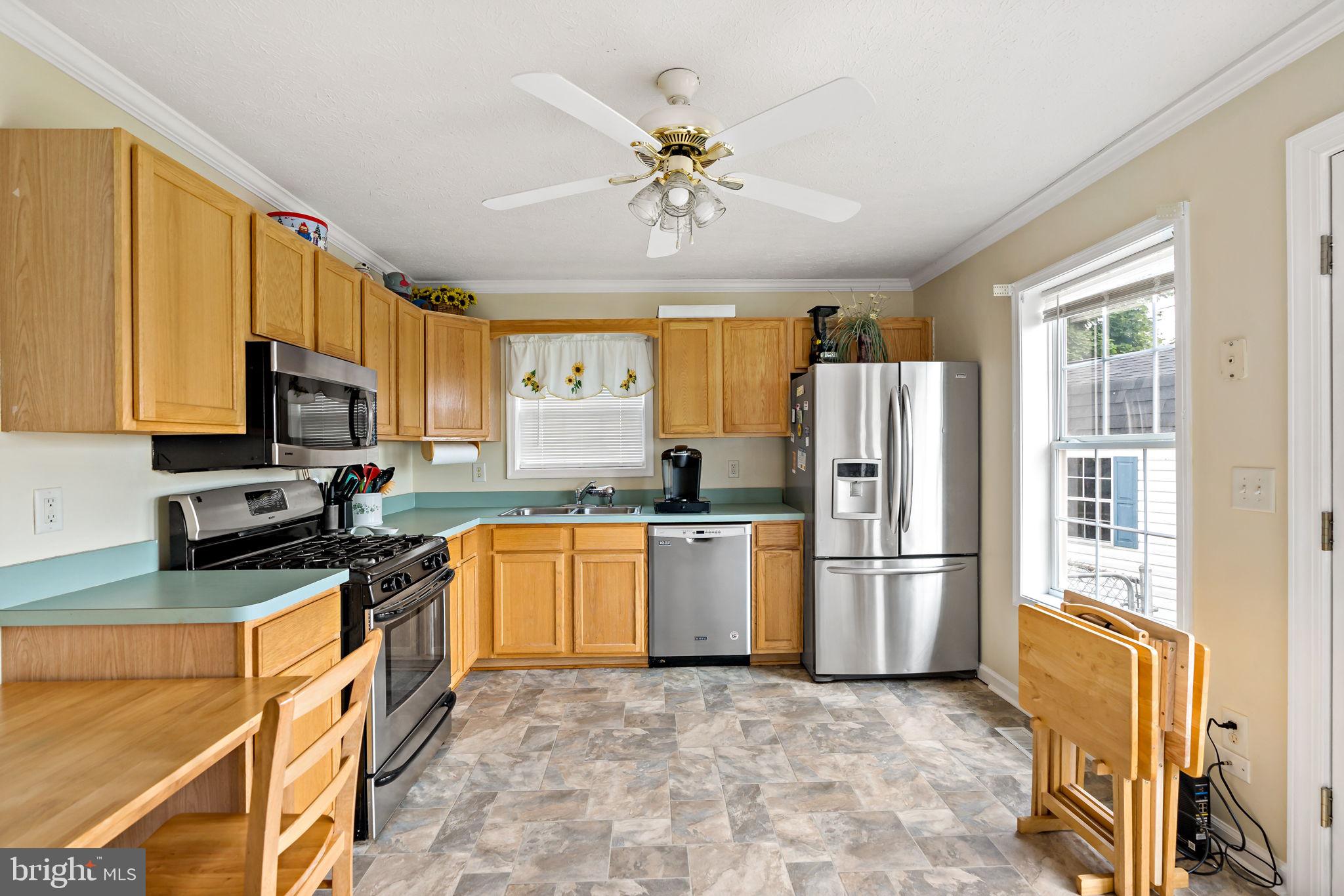 WATERFORD SQUARE - Residential