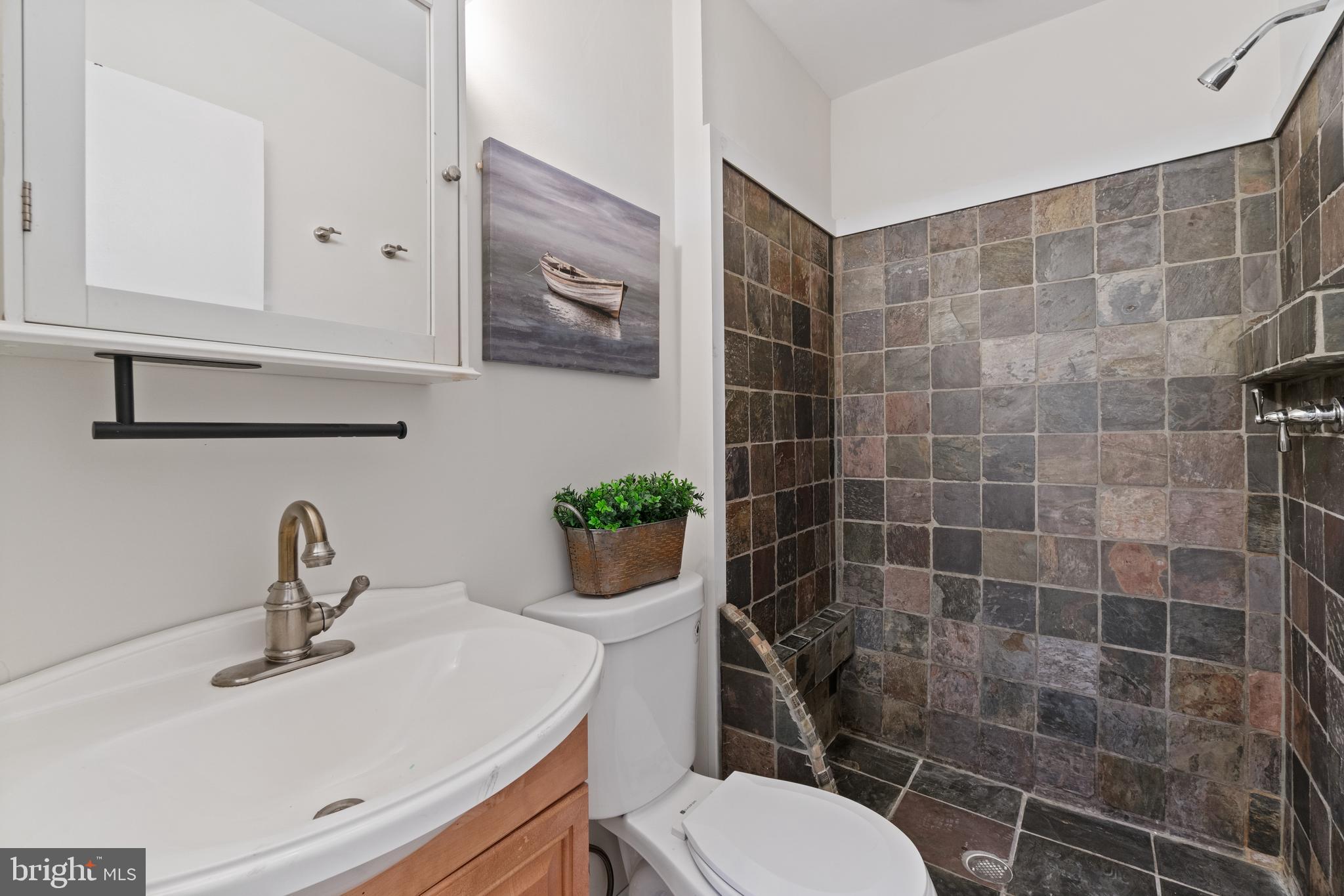 MAGOTHY ESTATES - Residential