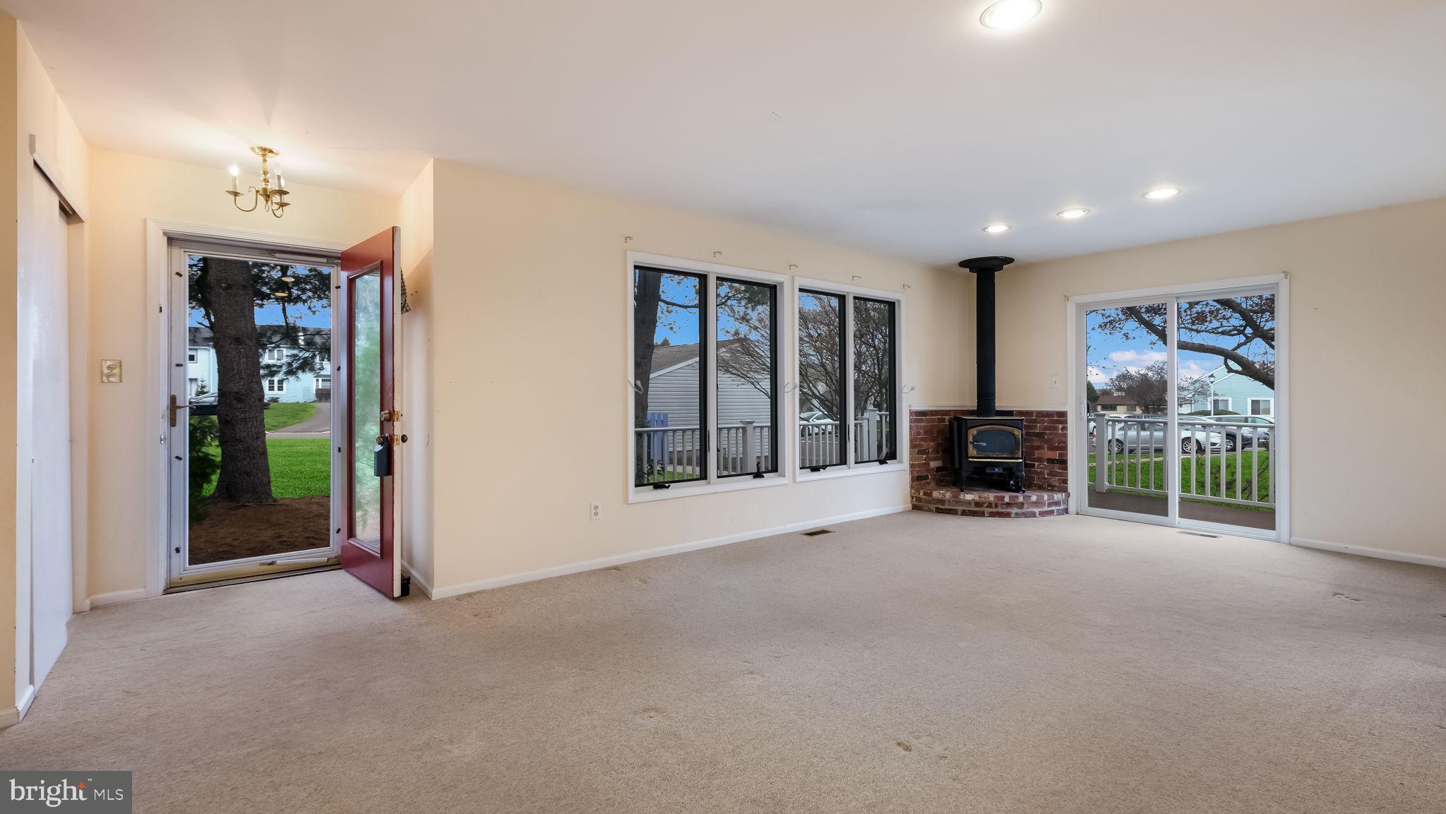 THE HIGHLANDS - Residential