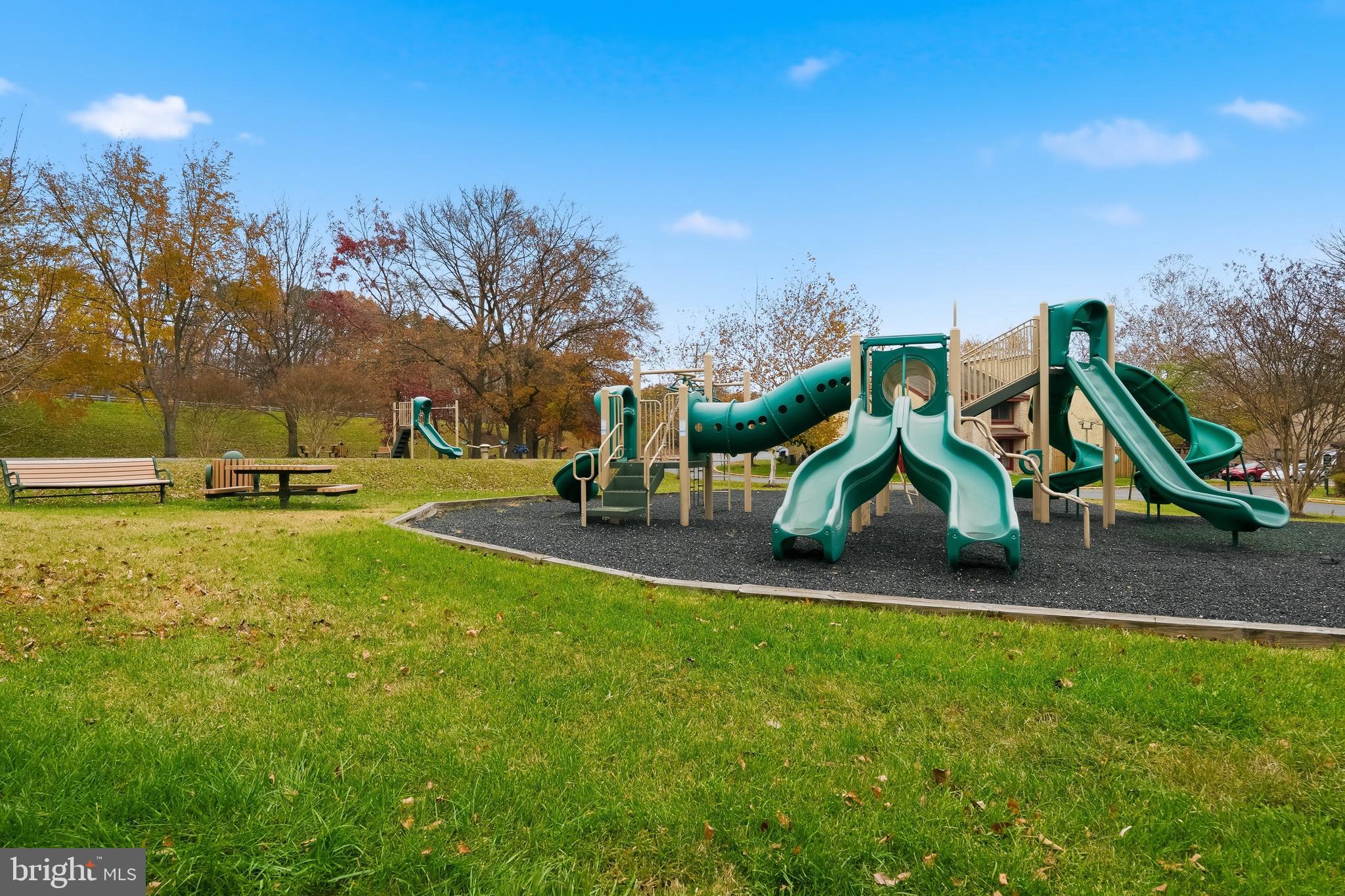 GLEN ORA - Residential