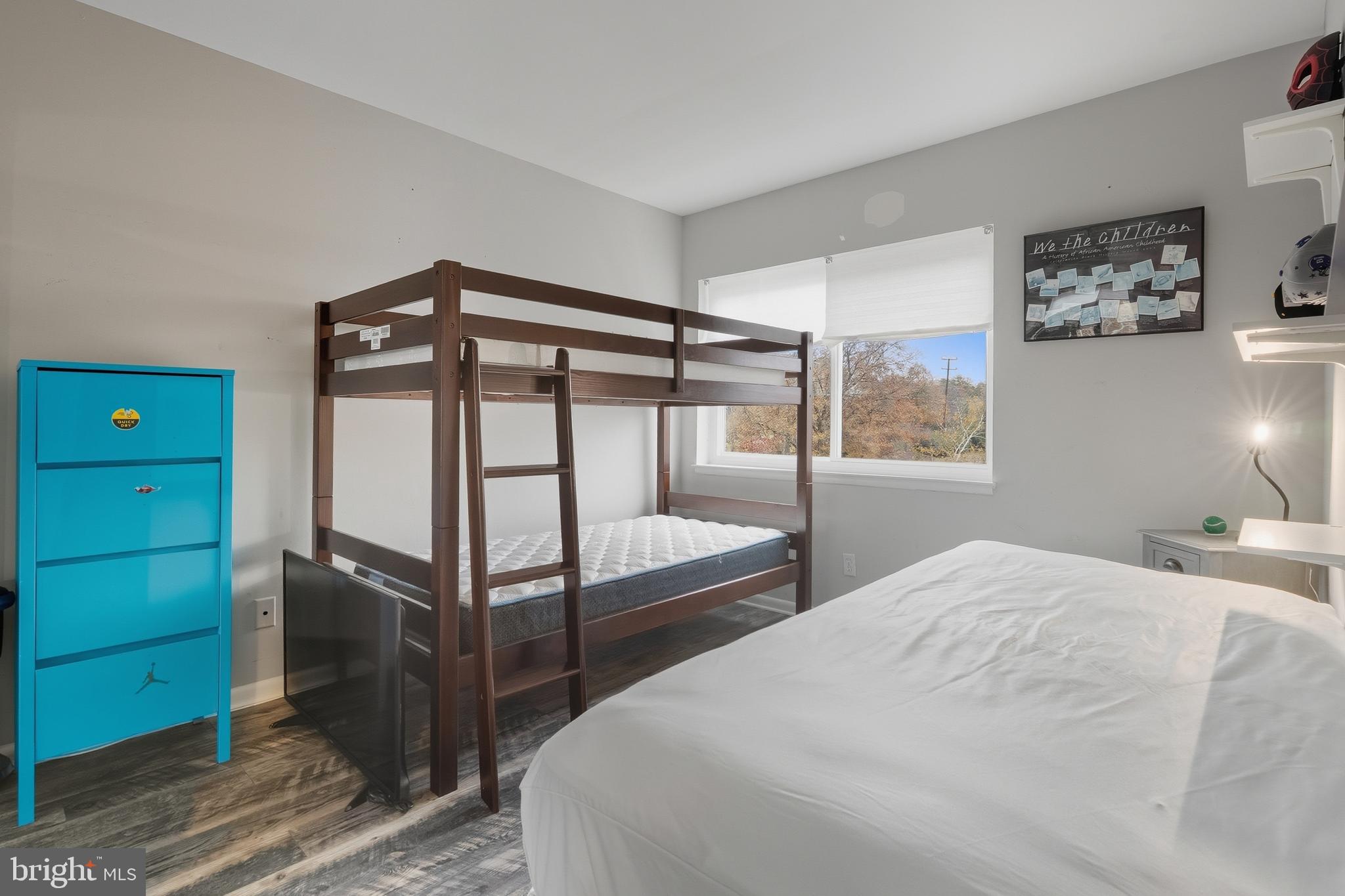 GLEN ORA - Residential