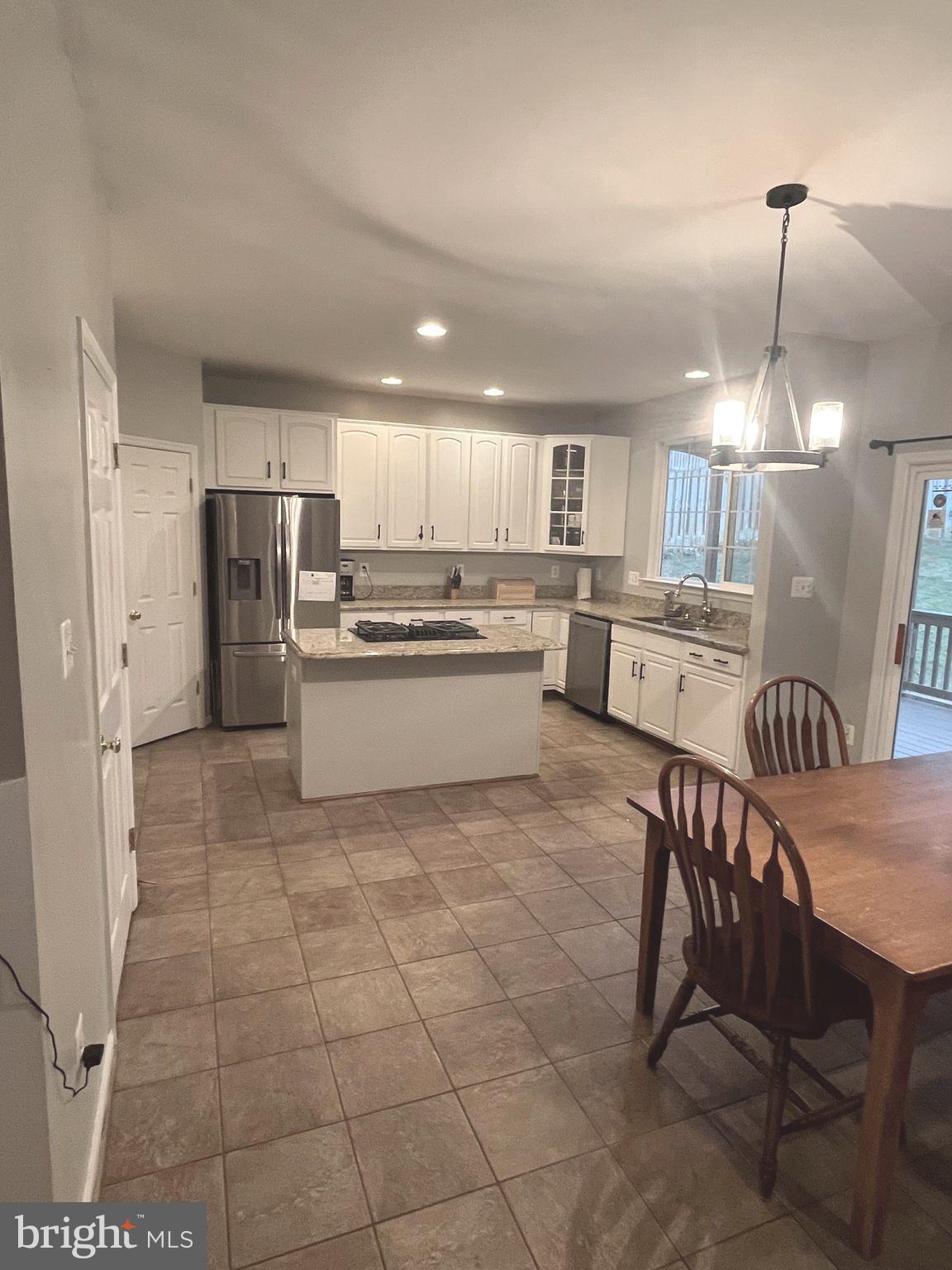 MARBURY - Residential Lease
