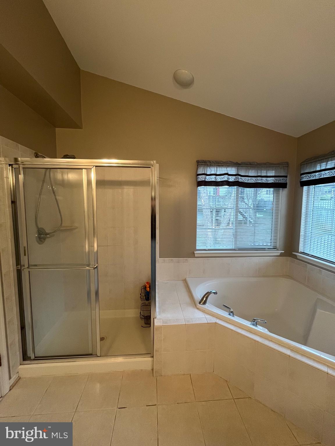 MARBURY - Residential Lease
