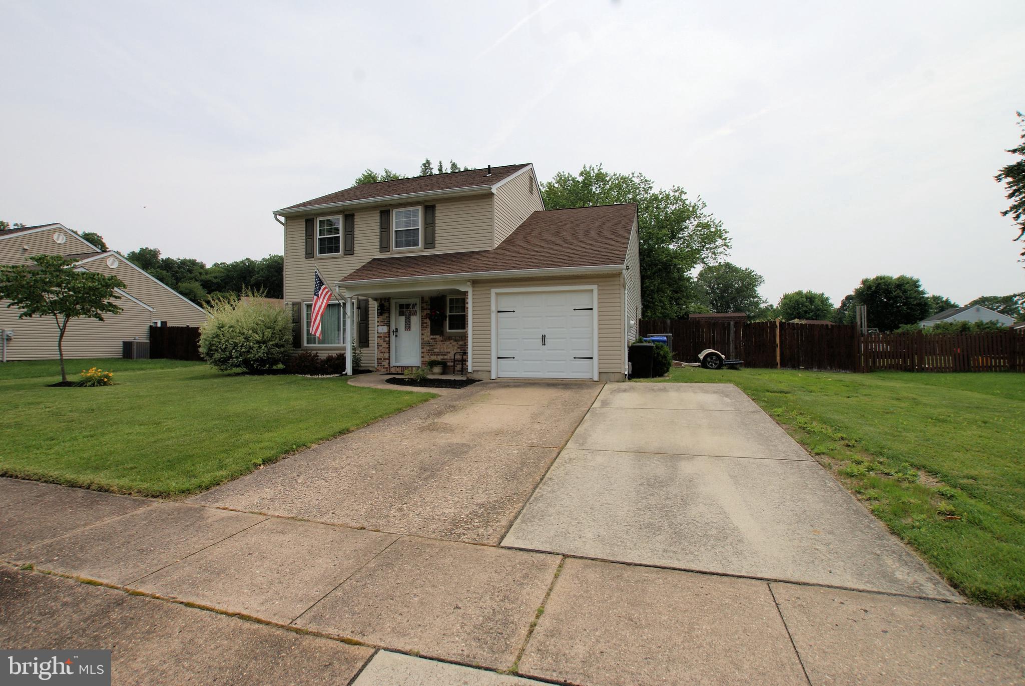6 THAMES LANE