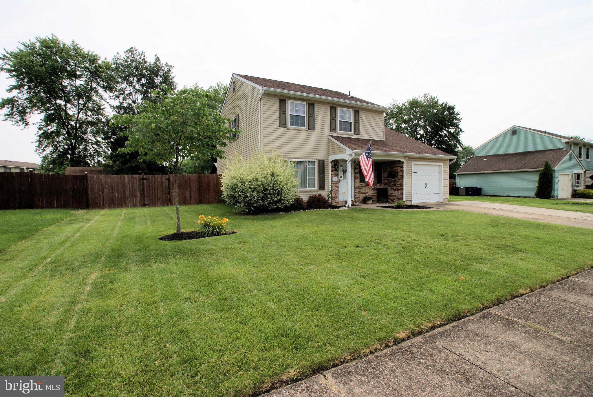 6 THAMES LANE