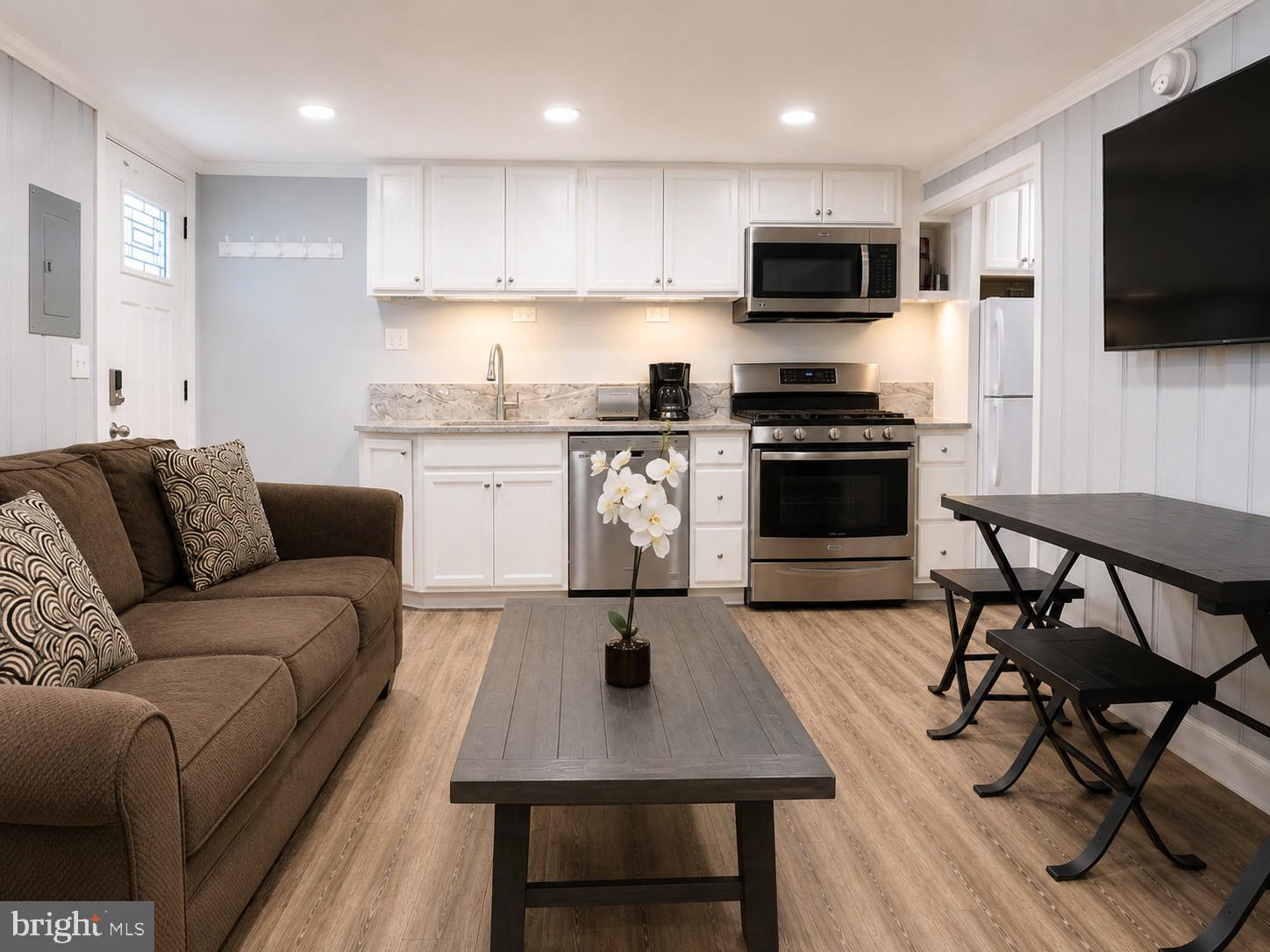 13 40TH STREET 4