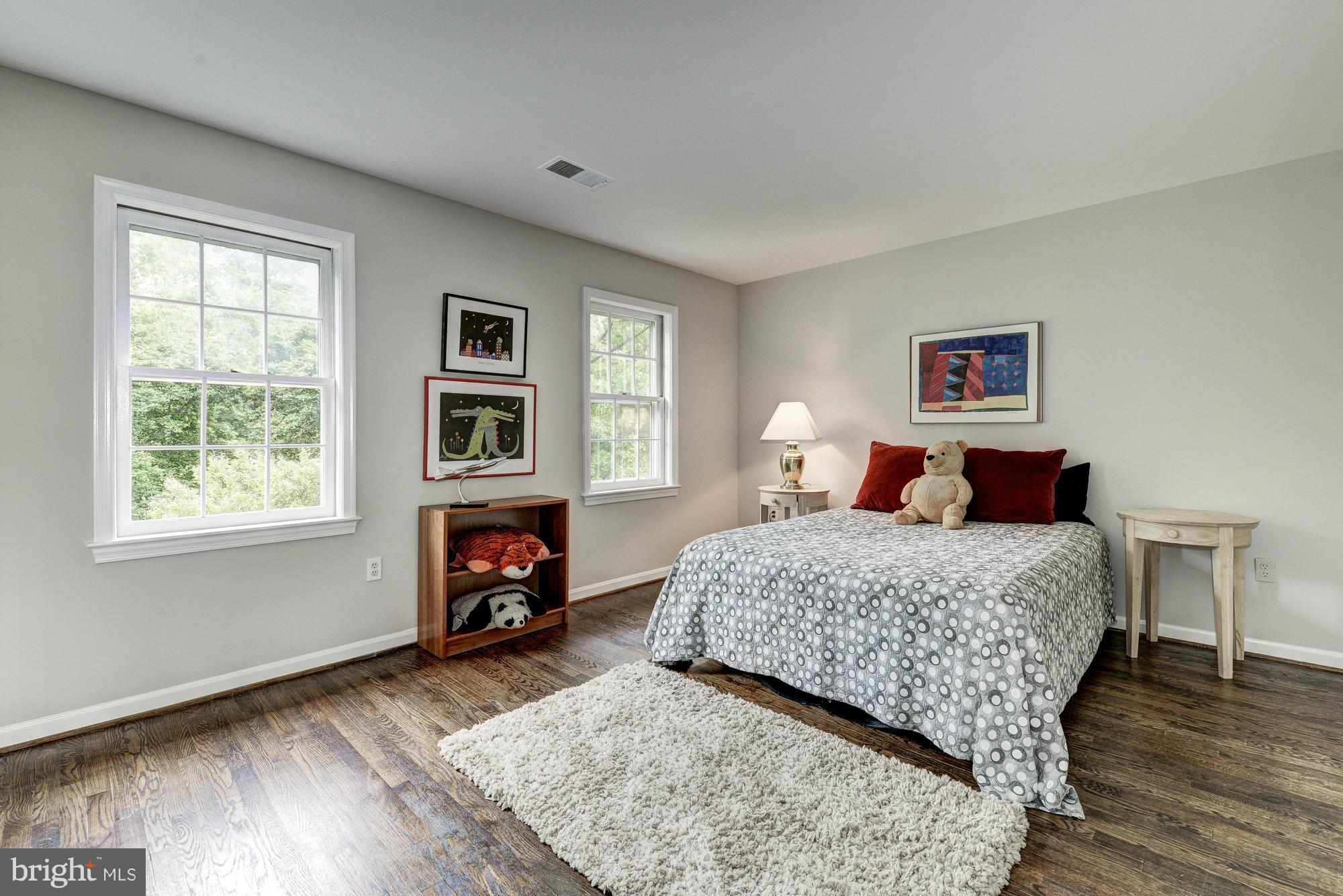 RIVER FALLS - Residential