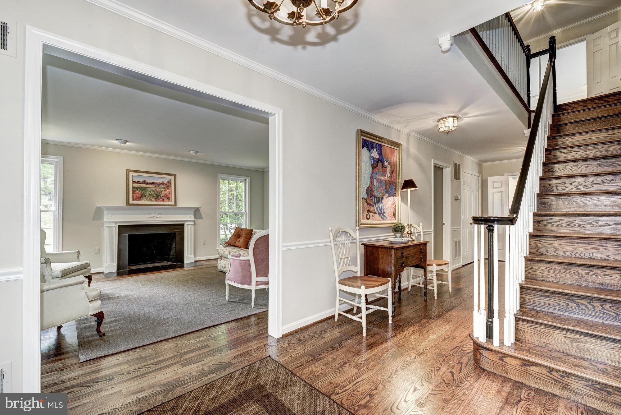 RIVER FALLS - Residential