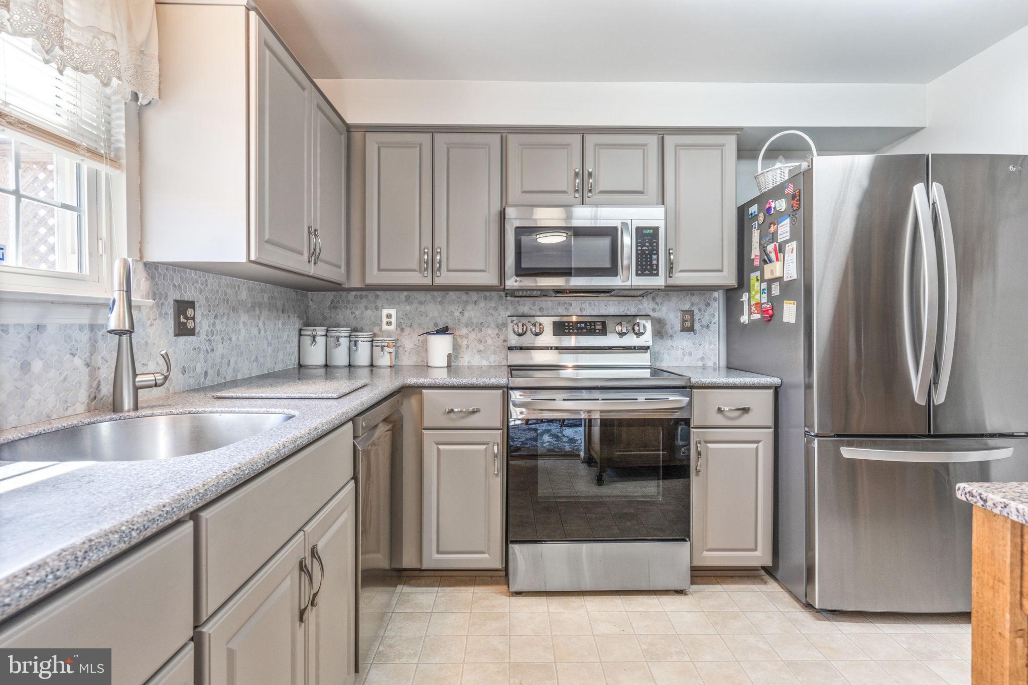 GEORGIAN HAMLET - Residential