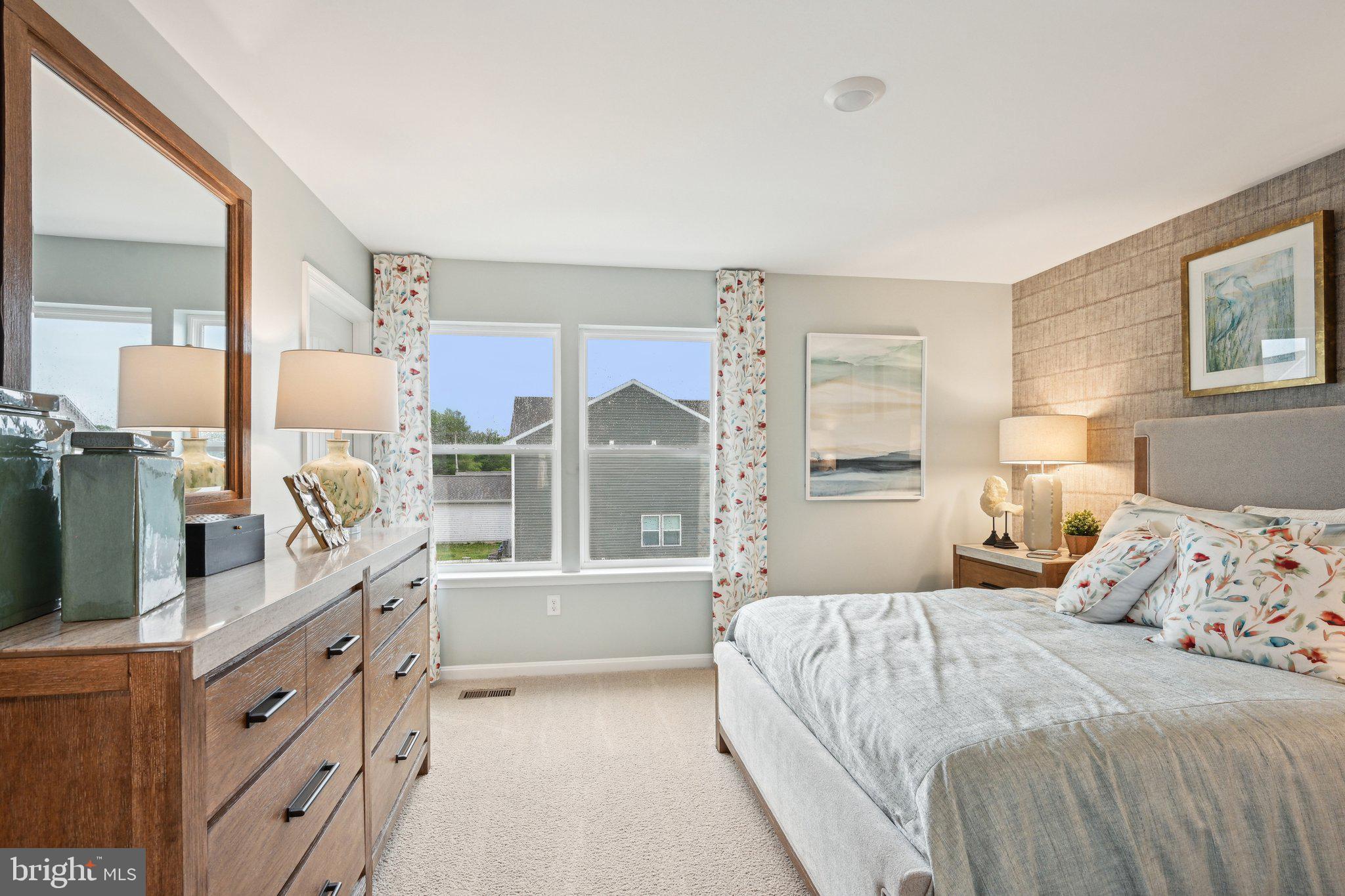 INGRAM VILLAGE - Residential