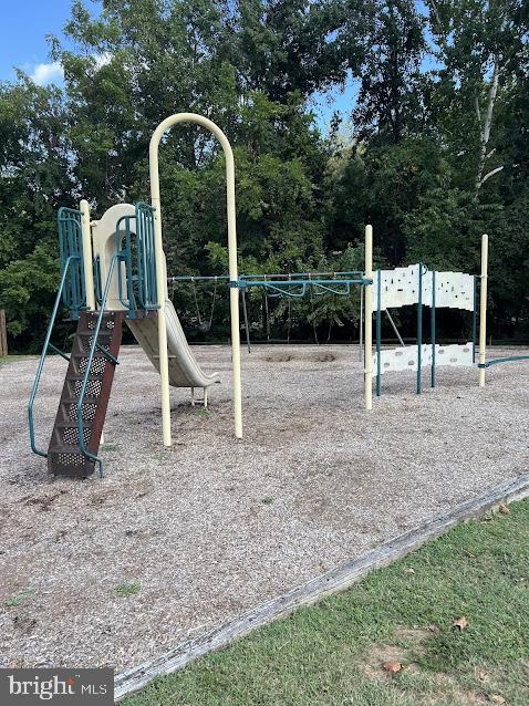 PORT O DUMFRIES - Residential Lease