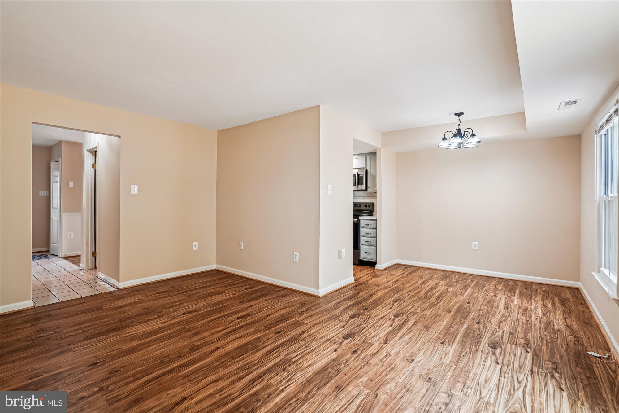 PORT O DUMFRIES - Residential Lease