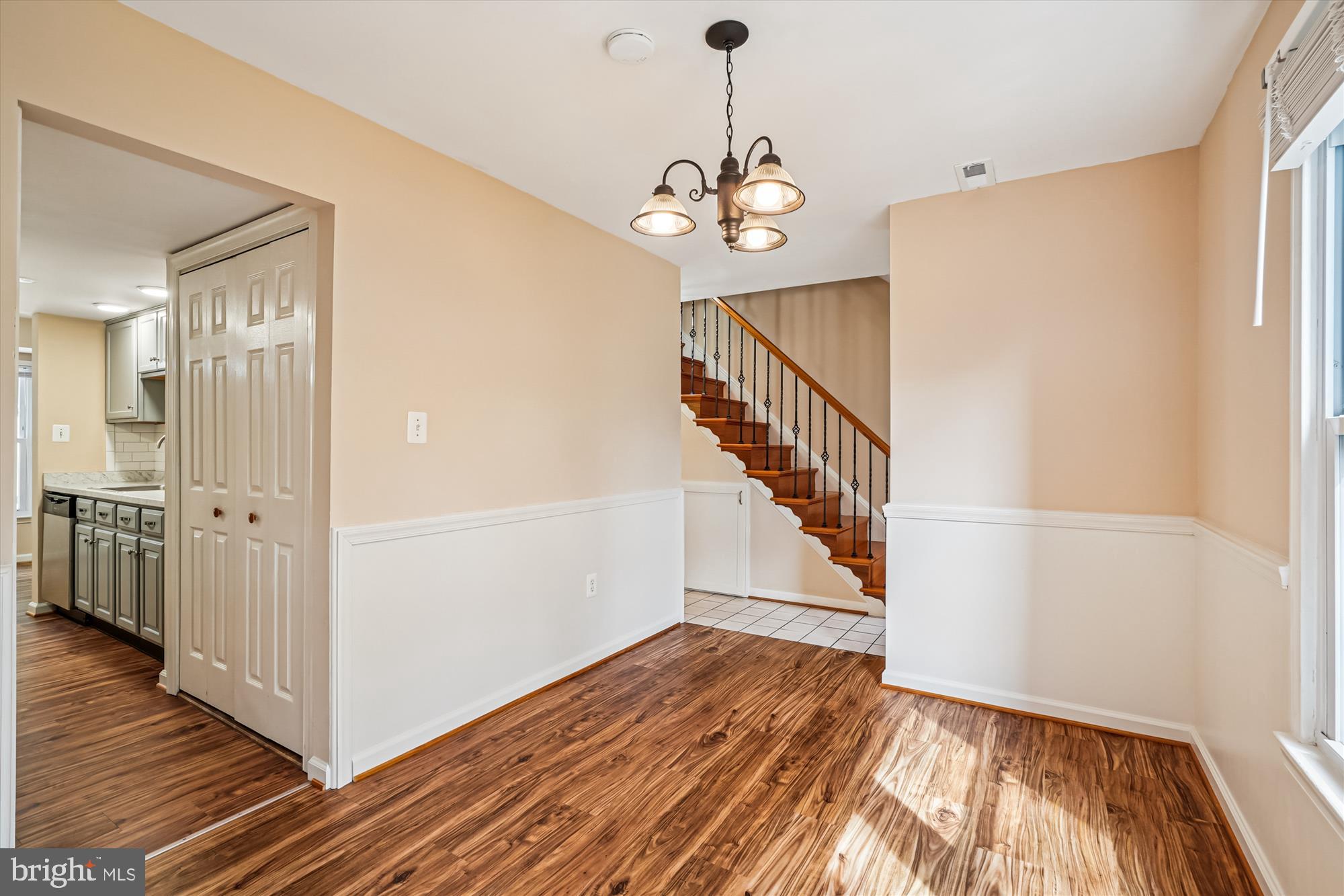 PORT O DUMFRIES - Residential Lease