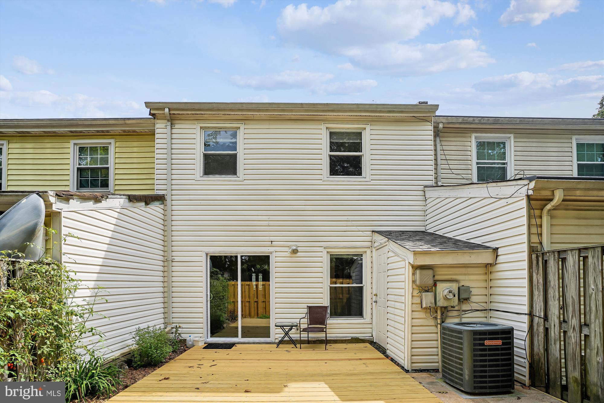 PORT O DUMFRIES - Residential Lease