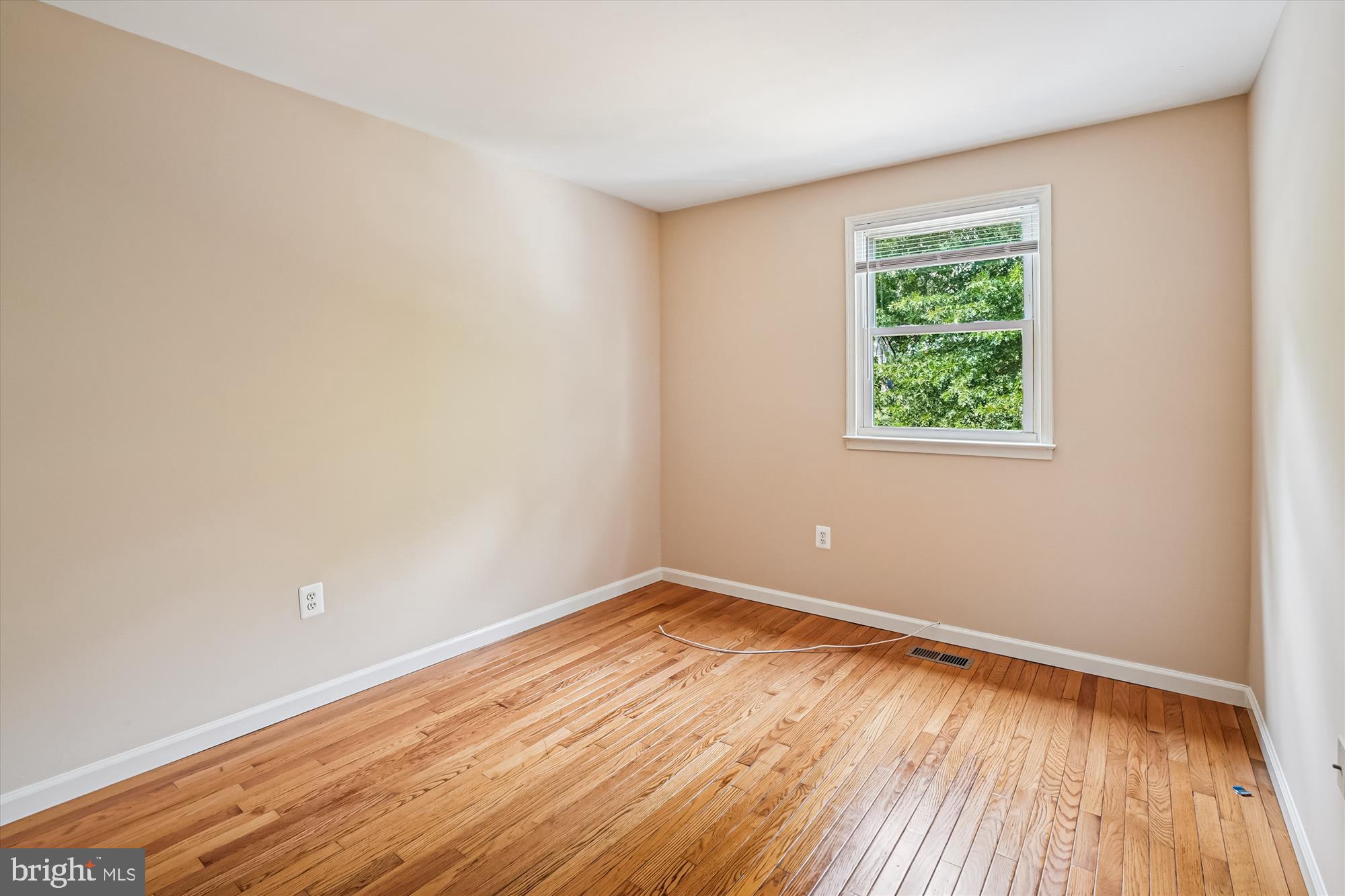 PORT O DUMFRIES - Residential Lease