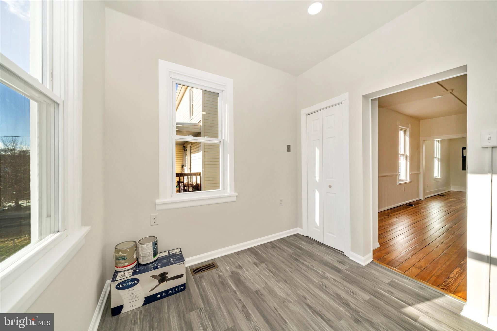 BRUNSWICK - Residential