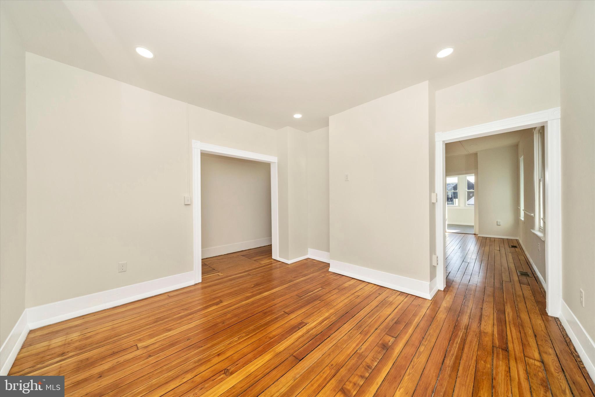 BRUNSWICK - Residential