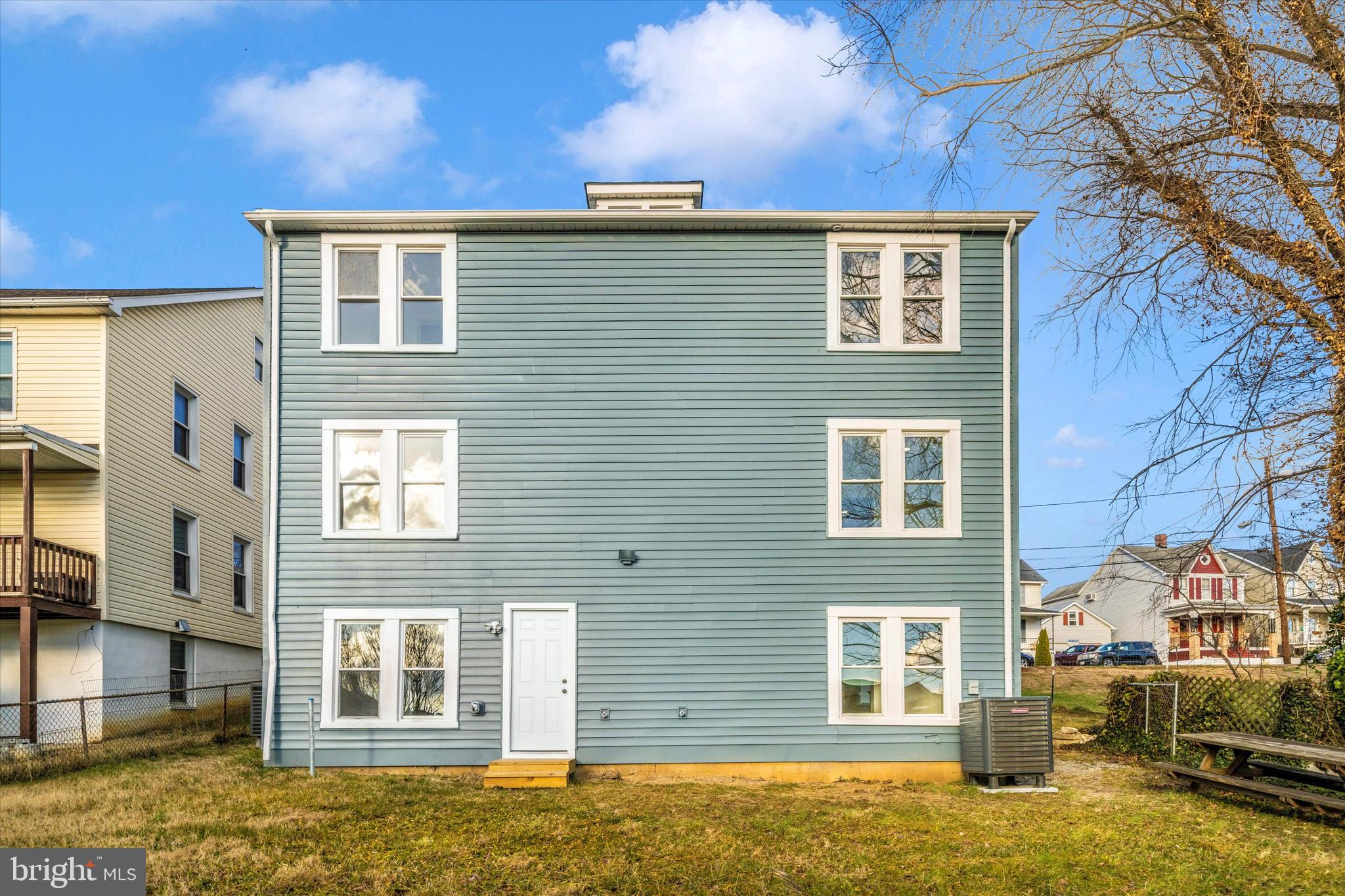 BRUNSWICK - Residential