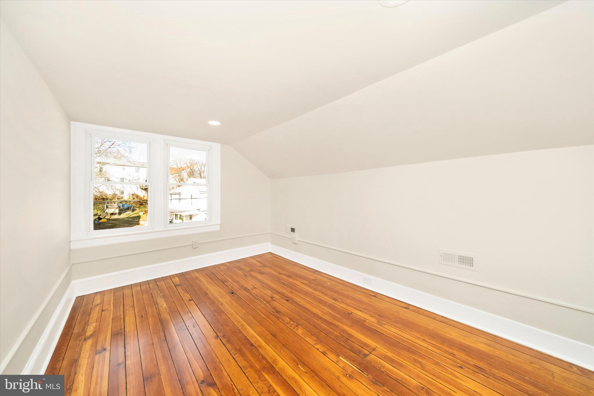 BRUNSWICK - Residential