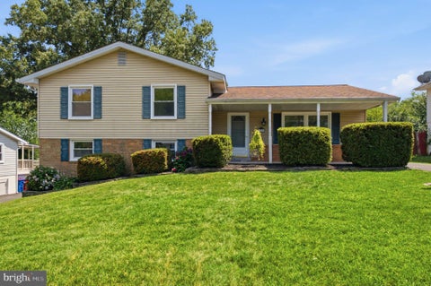 Photo of 1206 E Iberia Road, STERLING, VA 20164 (MLS # VALO2130622)