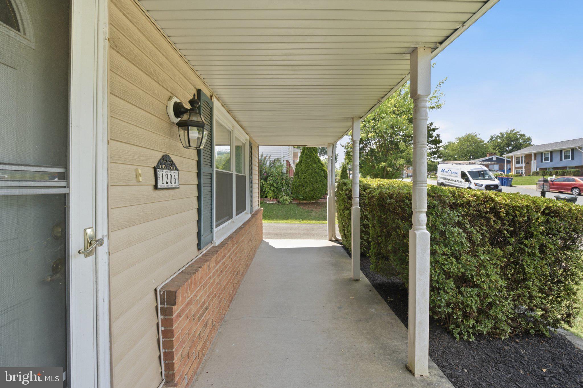1206 E IBERIA ROAD