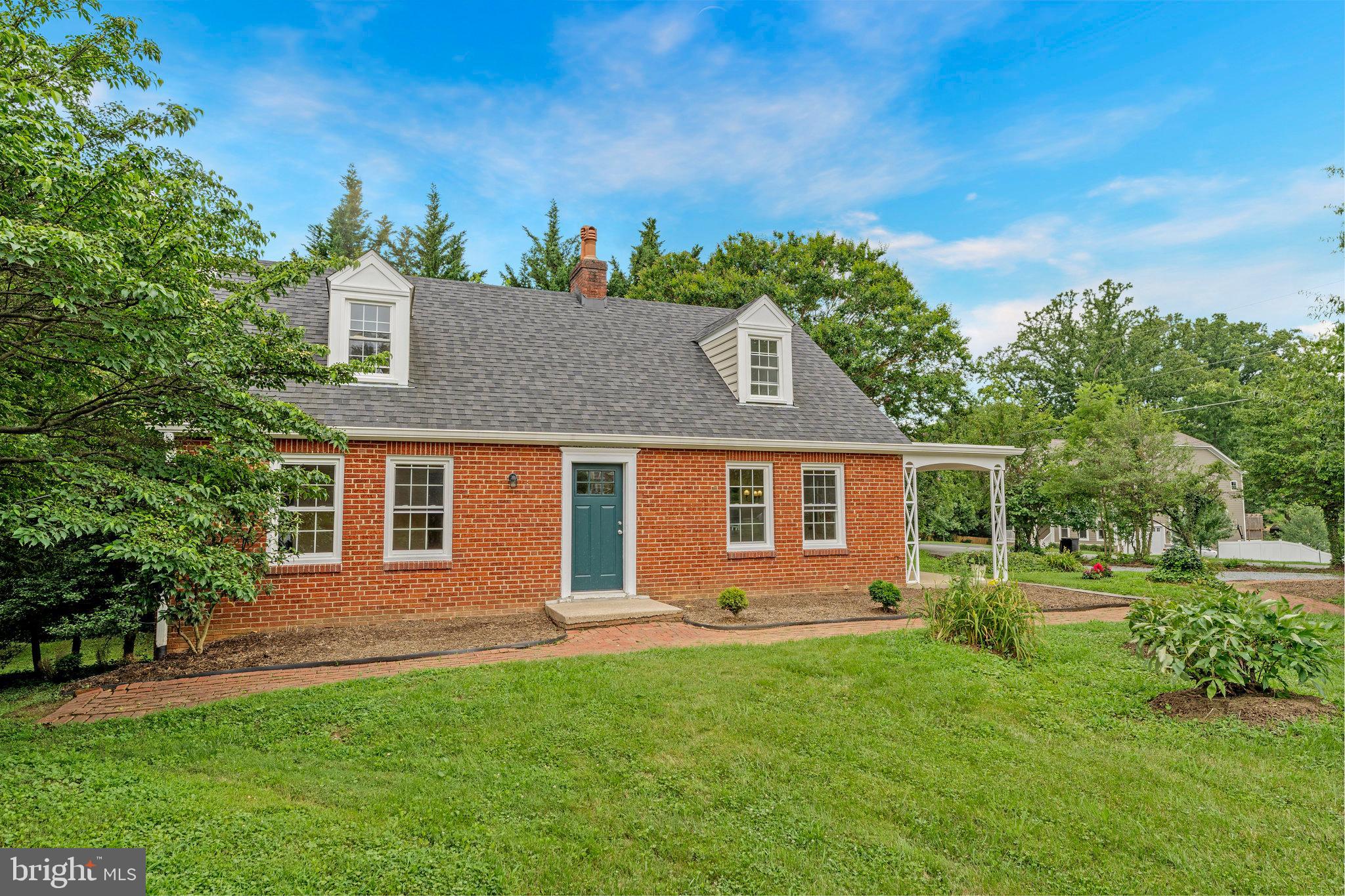 FAIRFAX ACRES - Residential