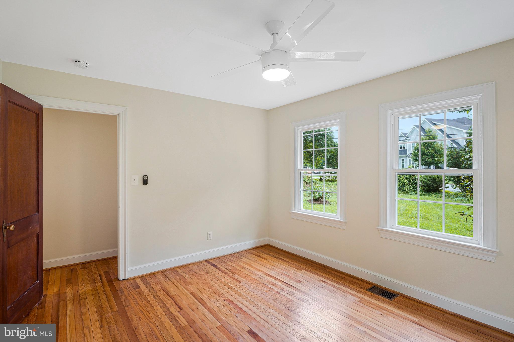 FAIRFAX ACRES - Residential