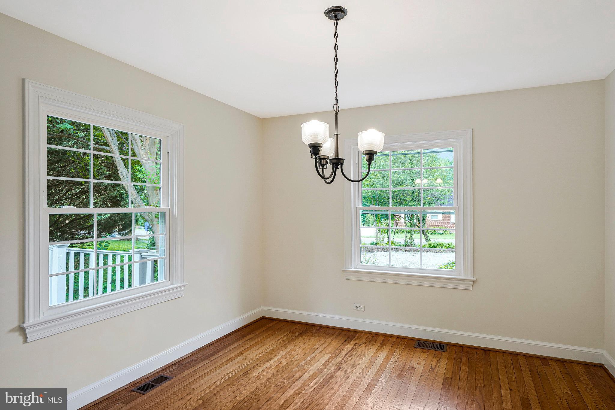 FAIRFAX ACRES - Residential