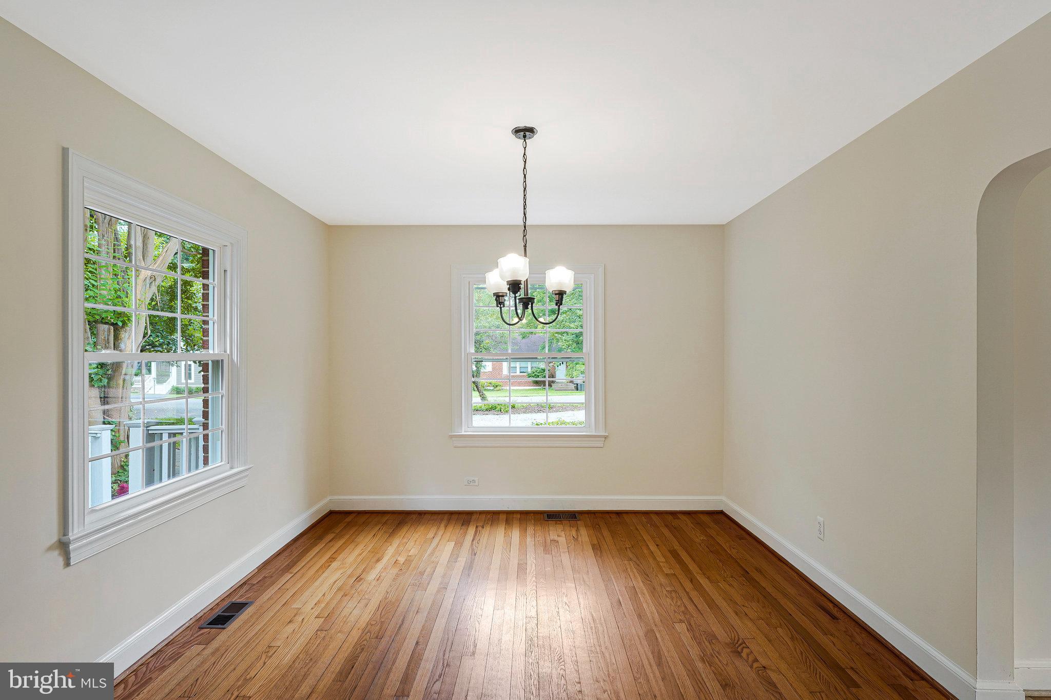 FAIRFAX ACRES - Residential