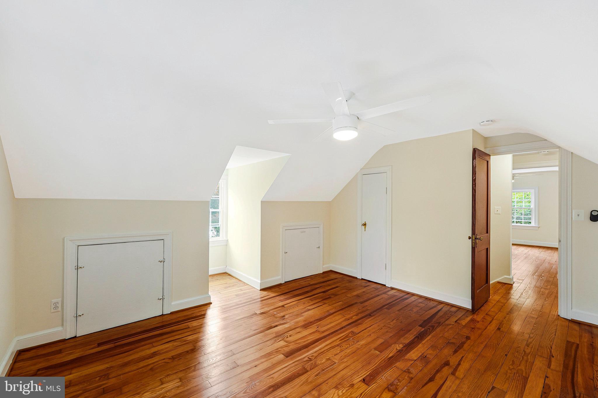 FAIRFAX ACRES - Residential