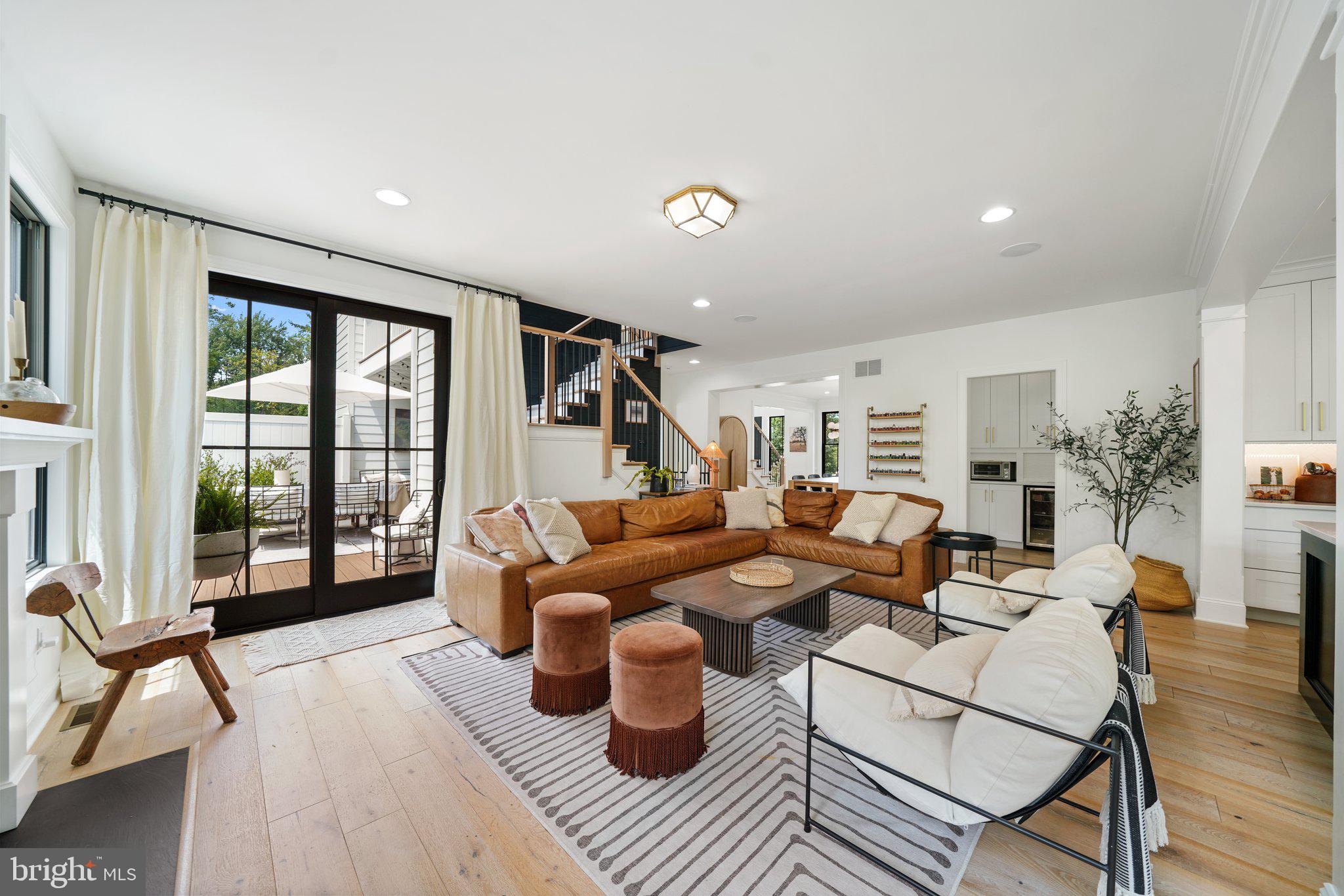 CARRIAGE RUN - Residential