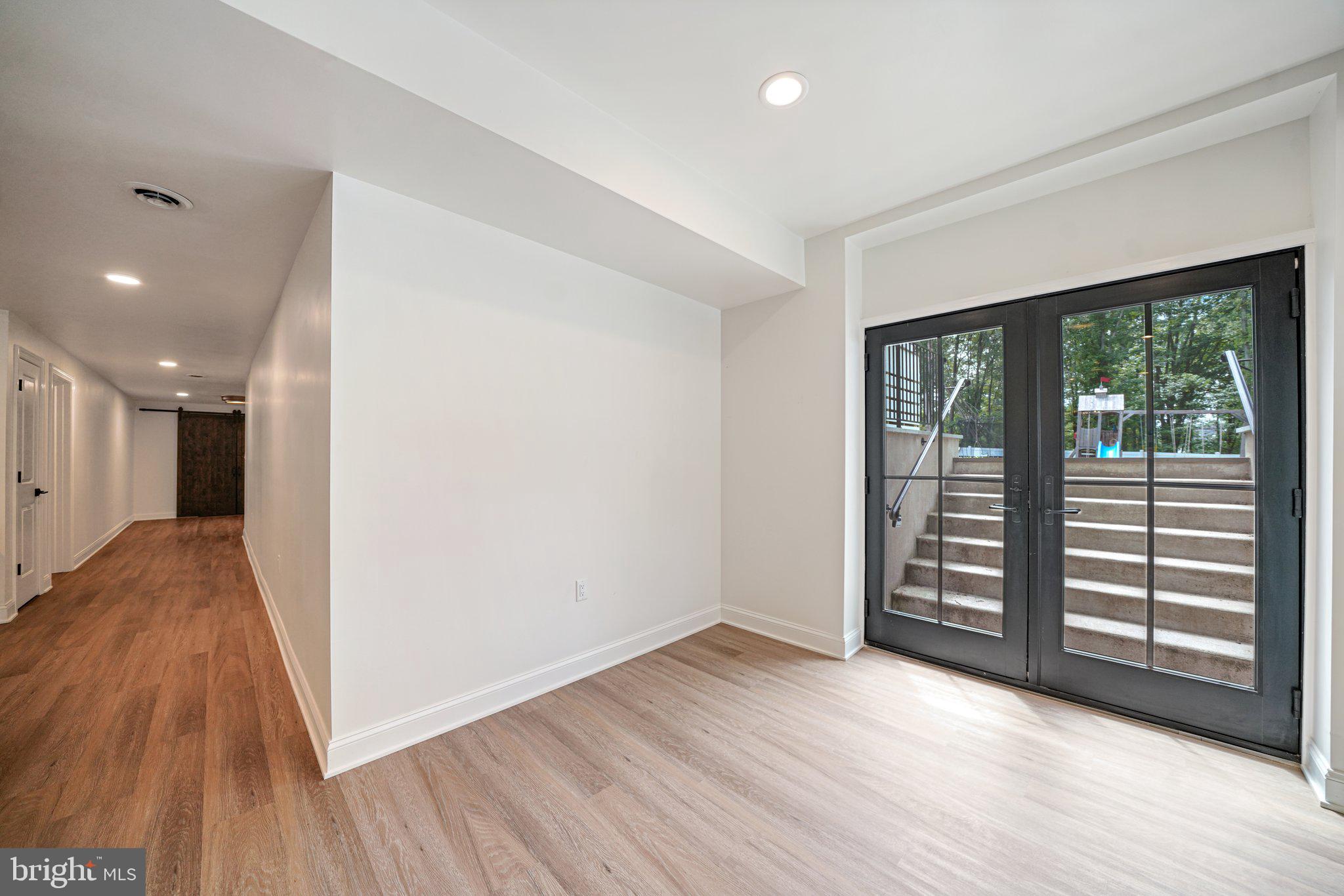 CARRIAGE RUN - Residential