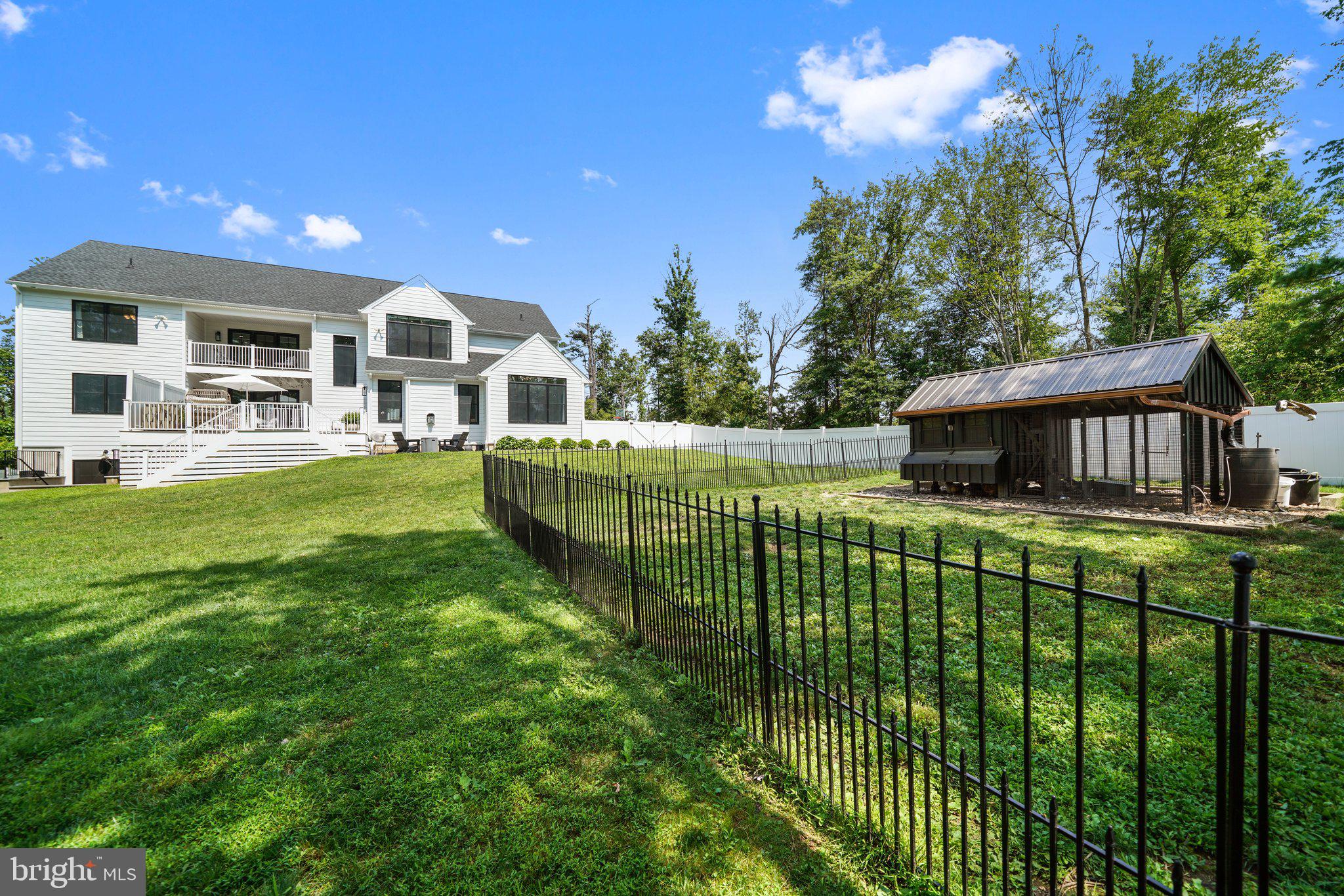 CARRIAGE RUN - Residential