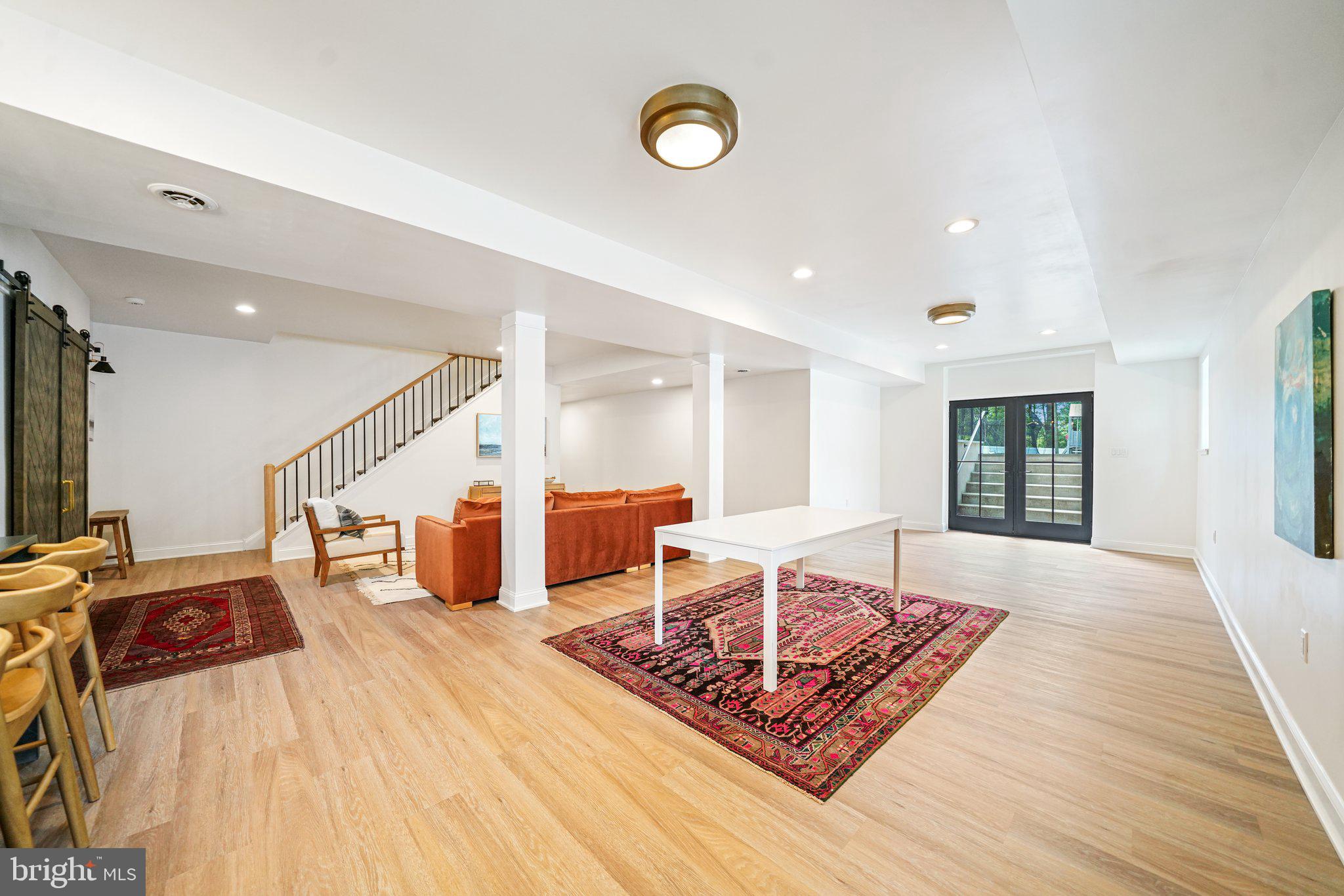 CARRIAGE RUN - Residential