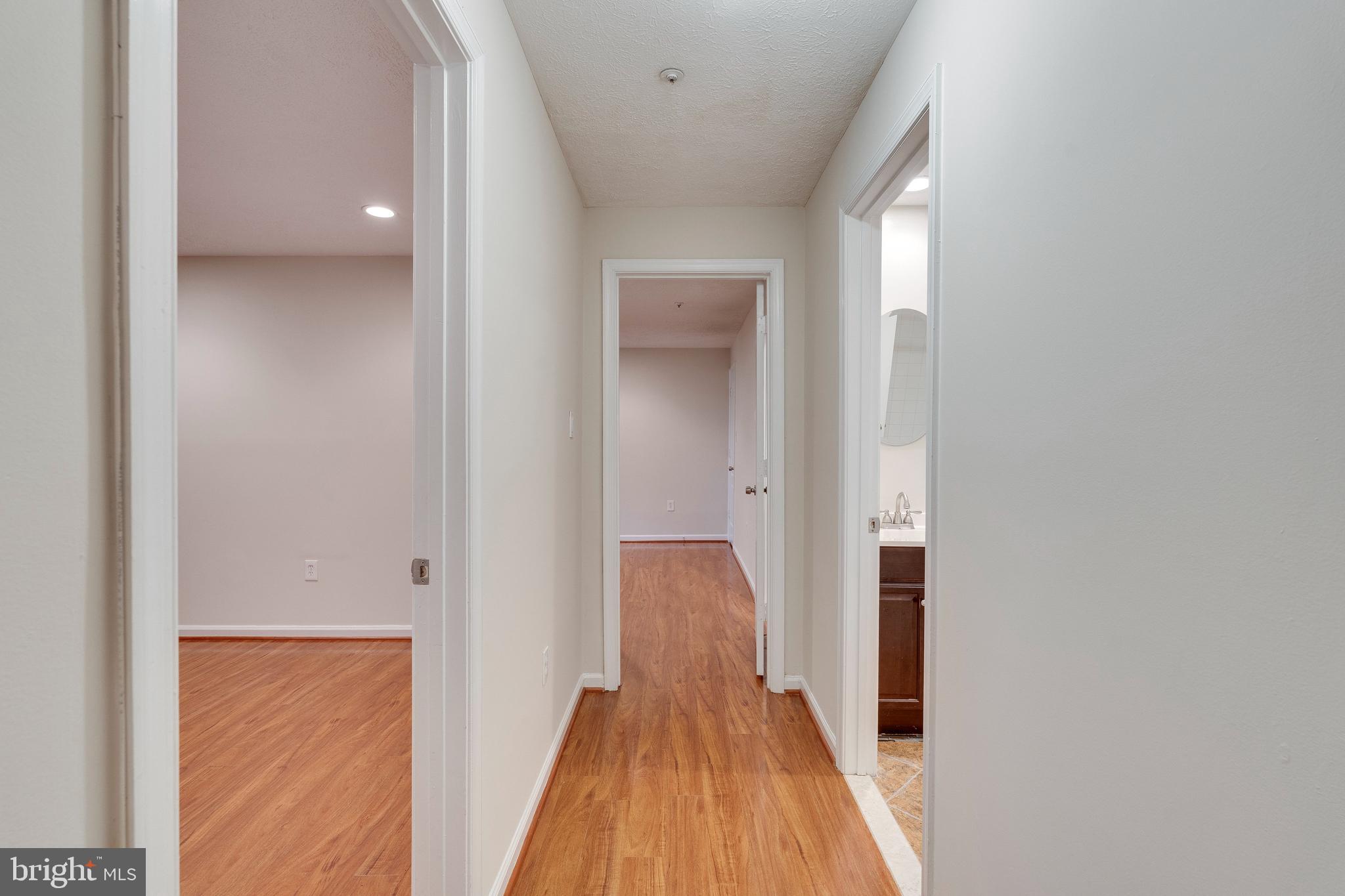 GLENSFORD CONDO - Residential Lease