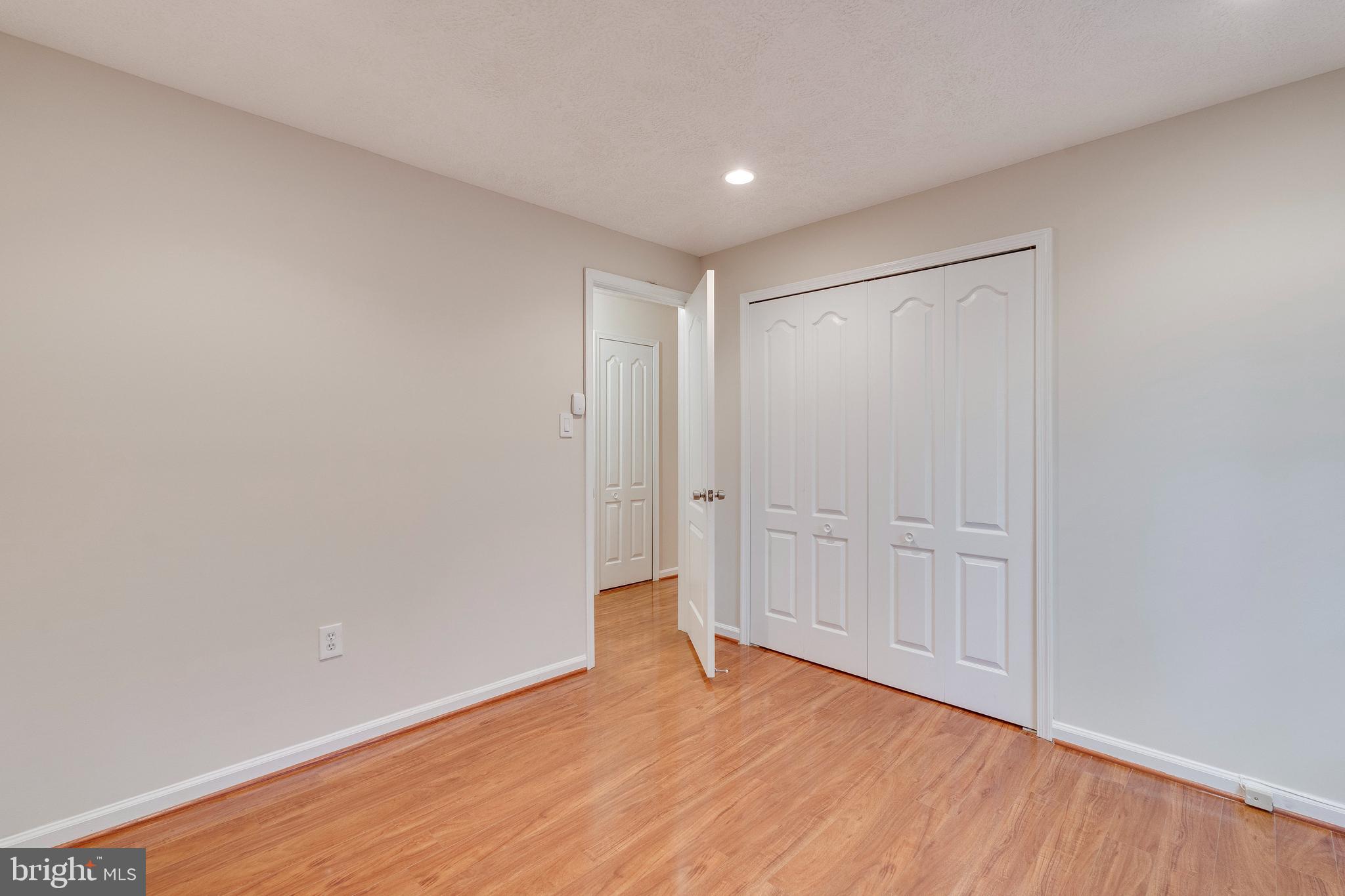 GLENSFORD CONDO - Residential Lease