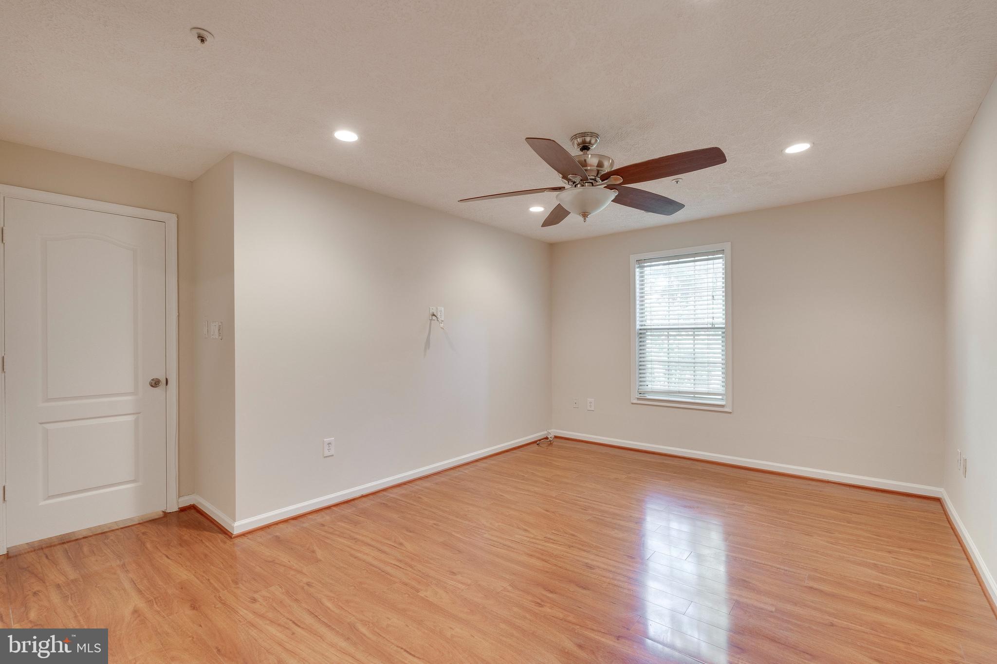 GLENSFORD CONDO - Residential Lease