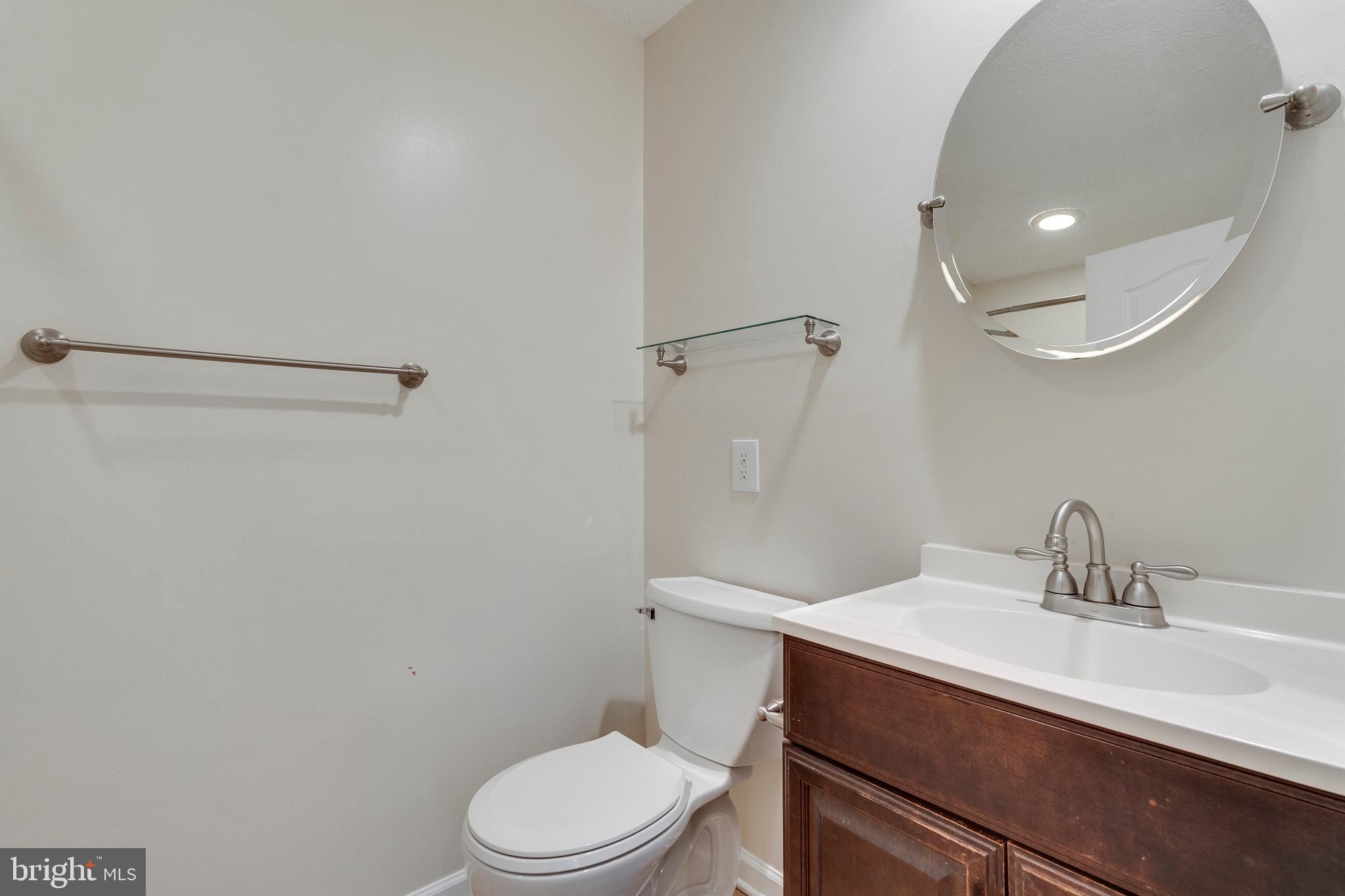 GLENSFORD CONDO - Residential Lease