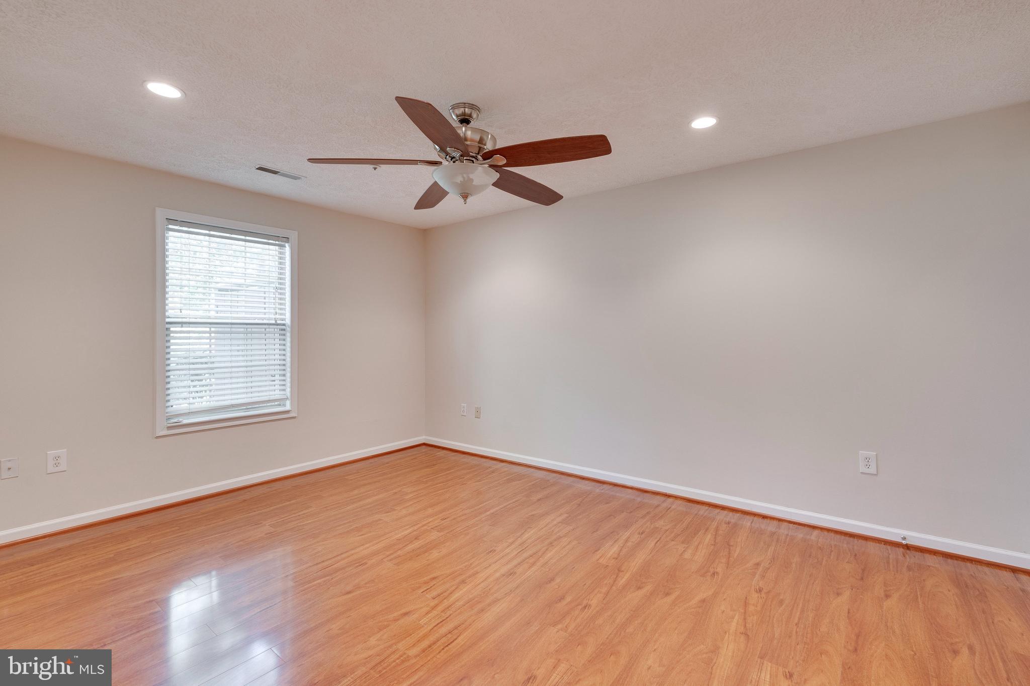 GLENSFORD CONDO - Residential Lease