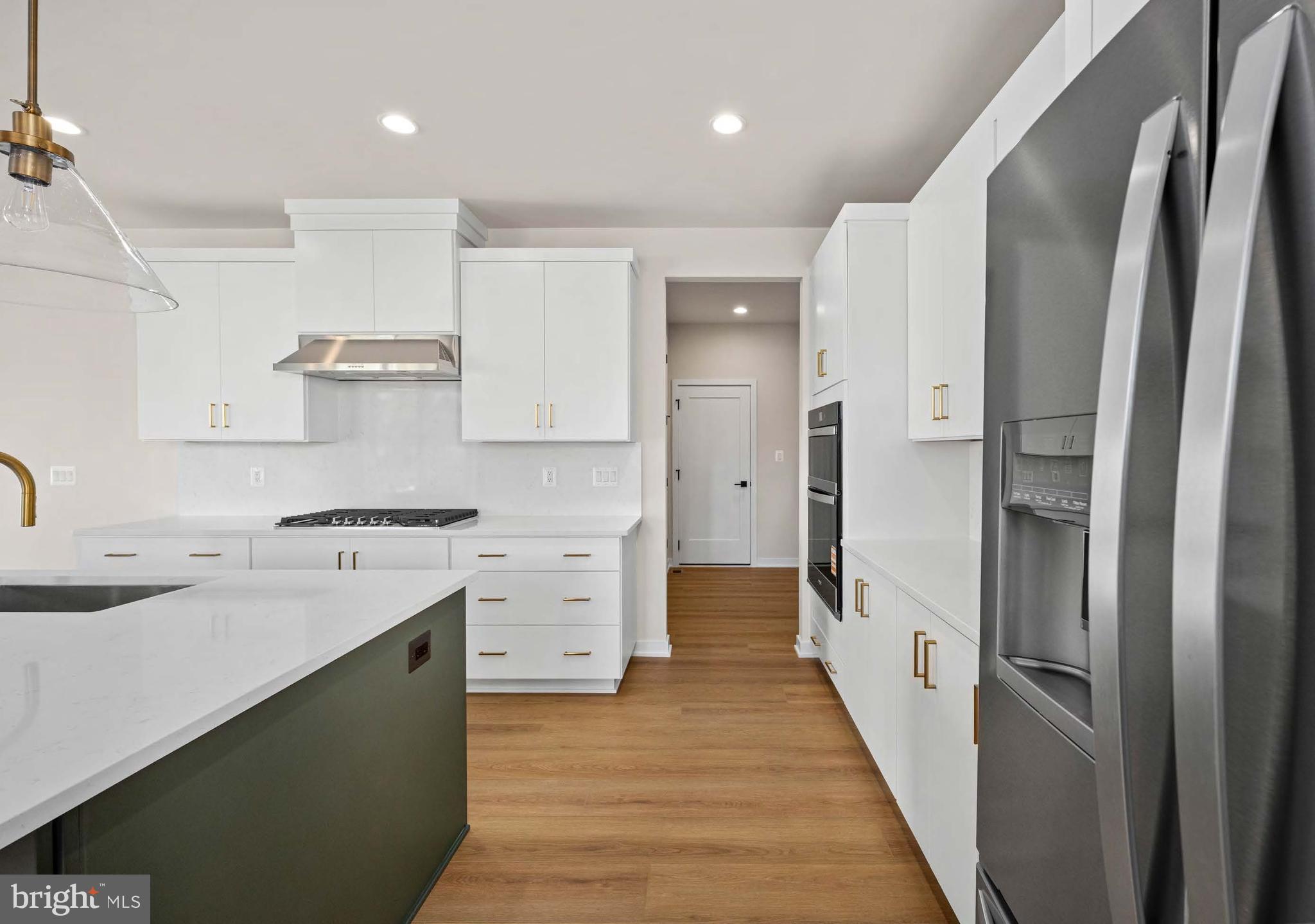 41709 CAREFREE COURT