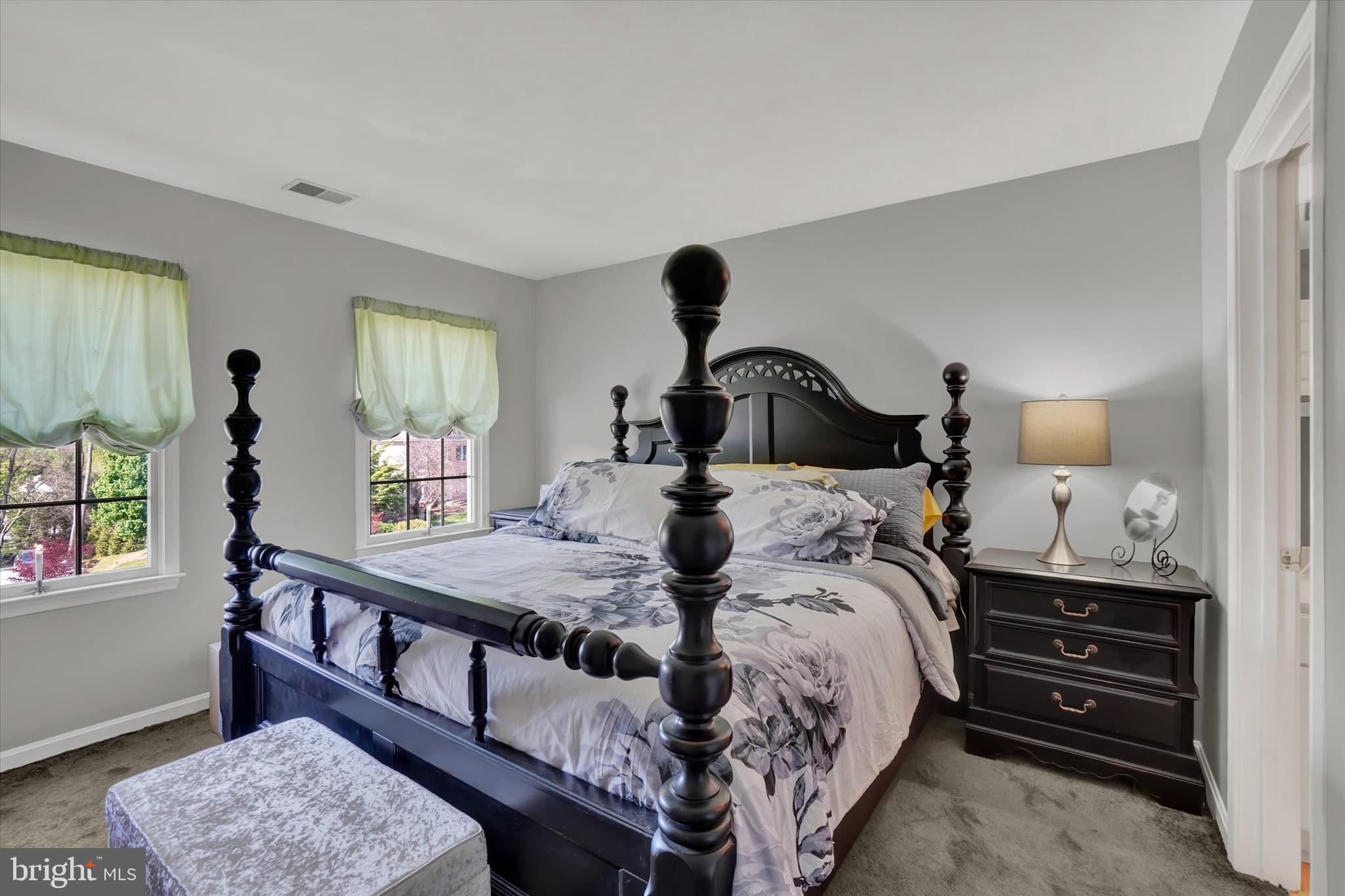 COLONIAL MEADOWS - Residential