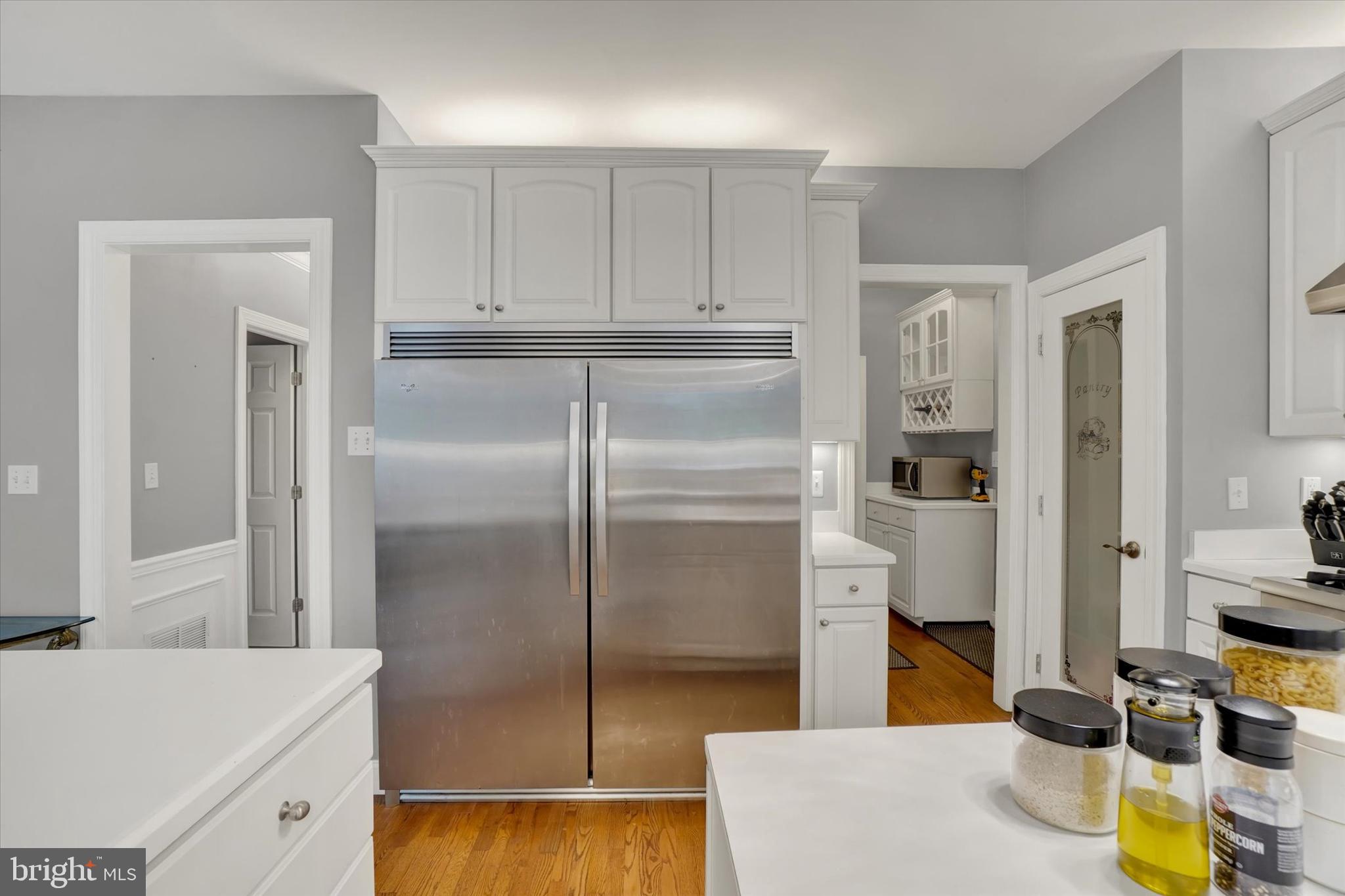 COLONIAL MEADOWS - Residential