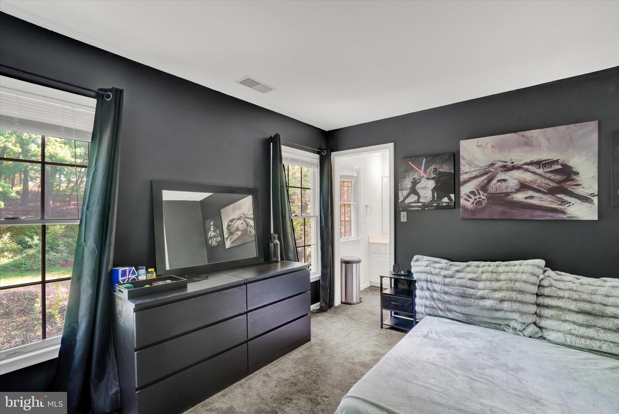 COLONIAL MEADOWS - Residential