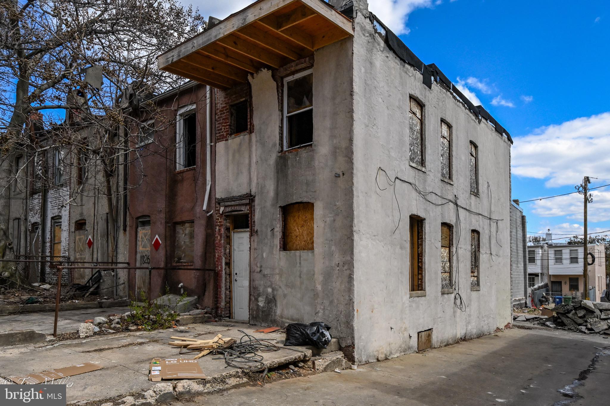 BROADWAY EAST - Residential